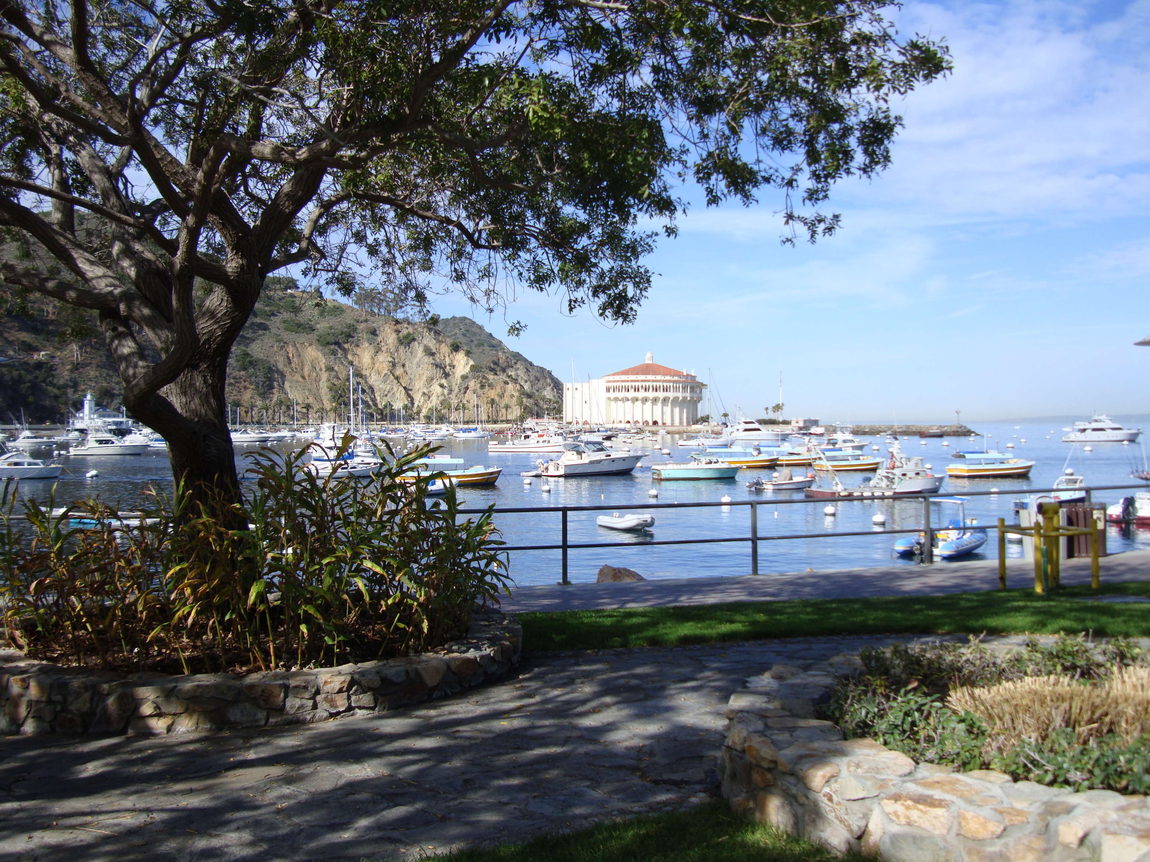 3840x2880 casino, catalina island, sailboats 4k wallpaper