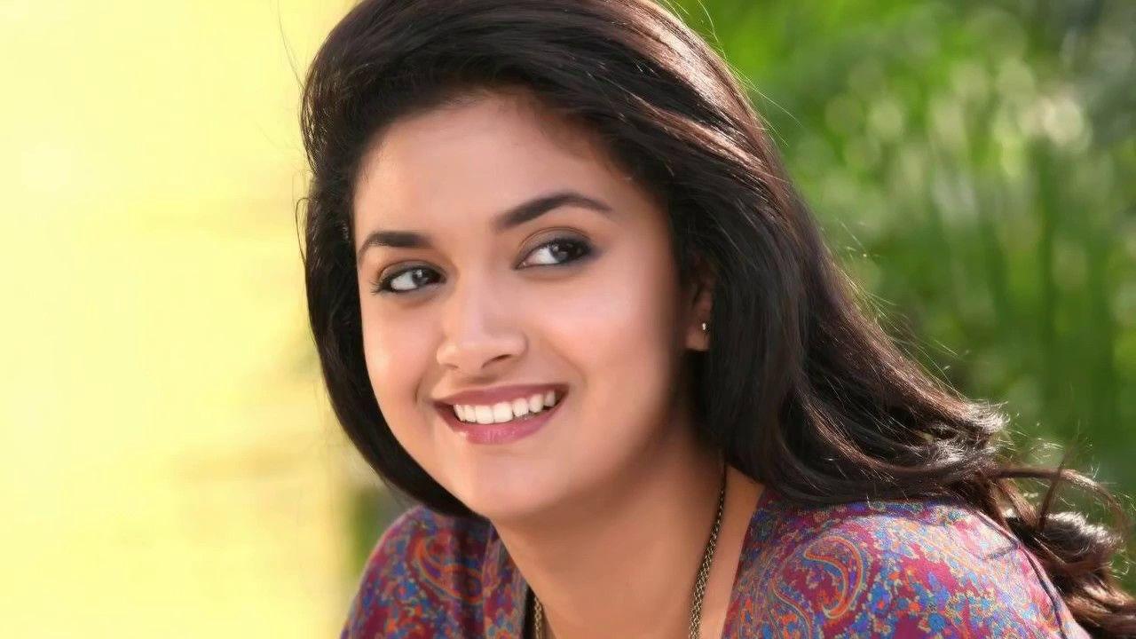 1280x720 Heroine Keerthi Suresh Hot and Beautiful Photo