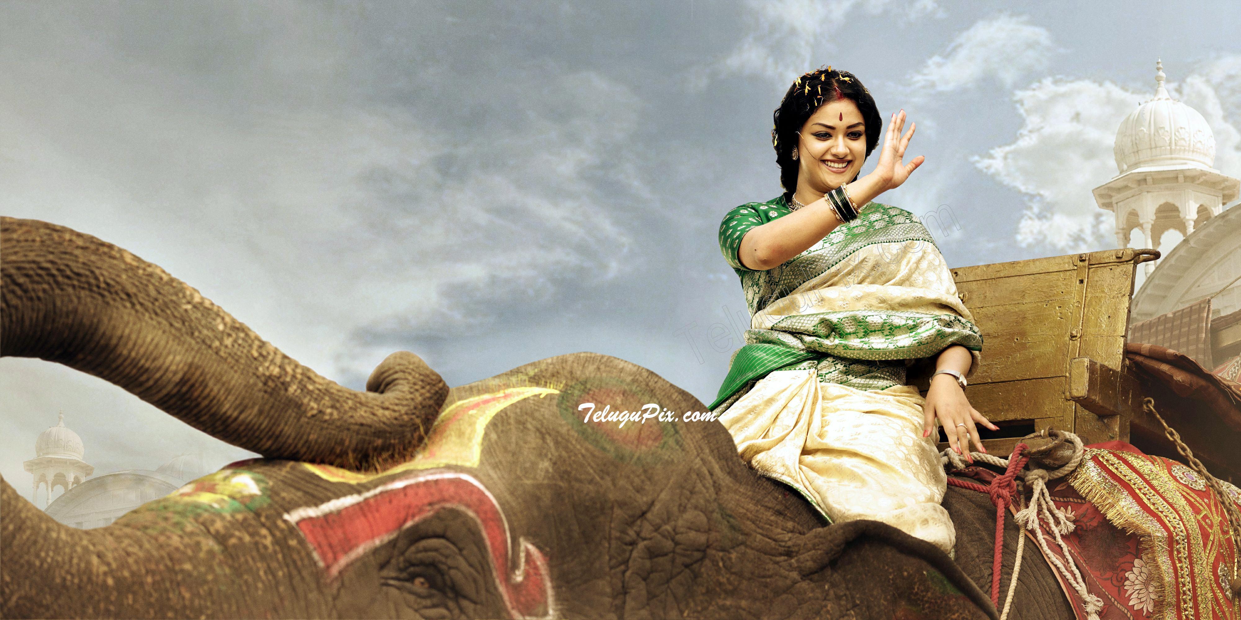 4000x2000 Keerthy Suresh in From Mahanati Movie Photo Pics image