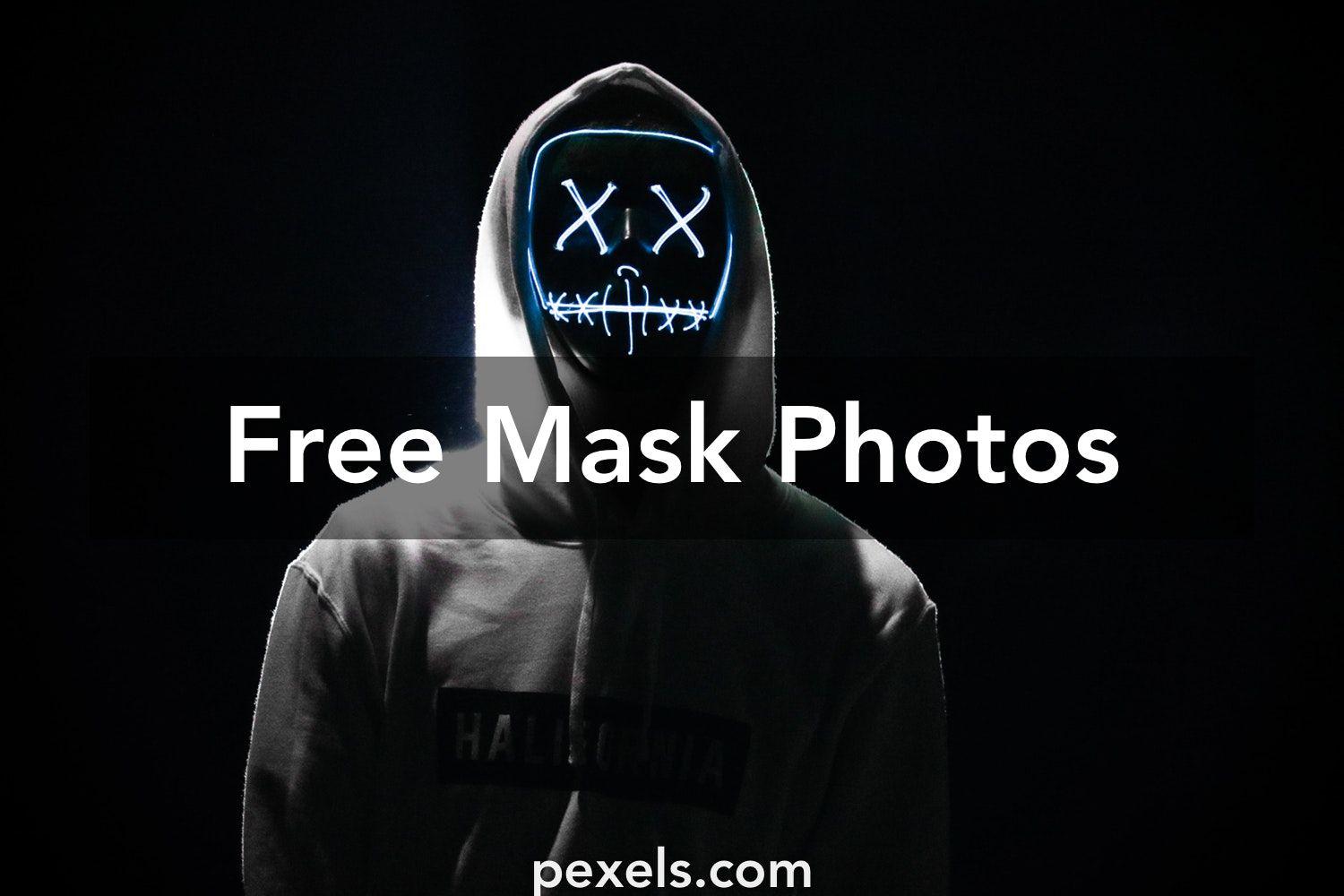 1500x1000 Engaging Mask Photo · Free