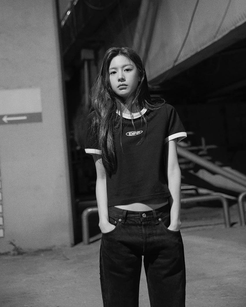 850x1063 Go Yoon Jung HD phone wallpaper
