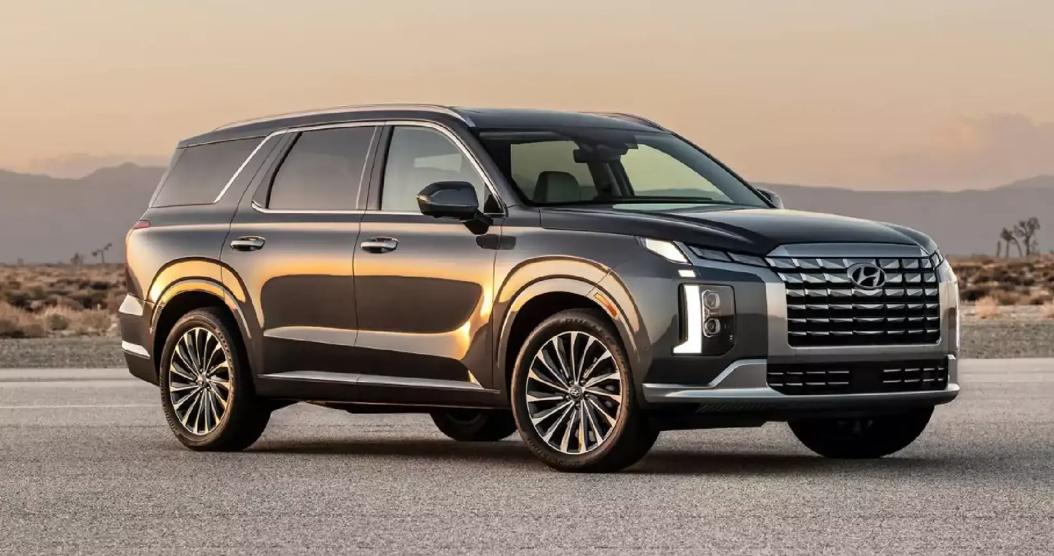 2048x1080 Hyundai Alcazar: Elevating SUV
