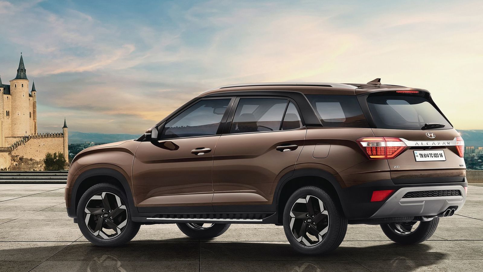 1600x900 Hyundai Alcazar SUV launched in India