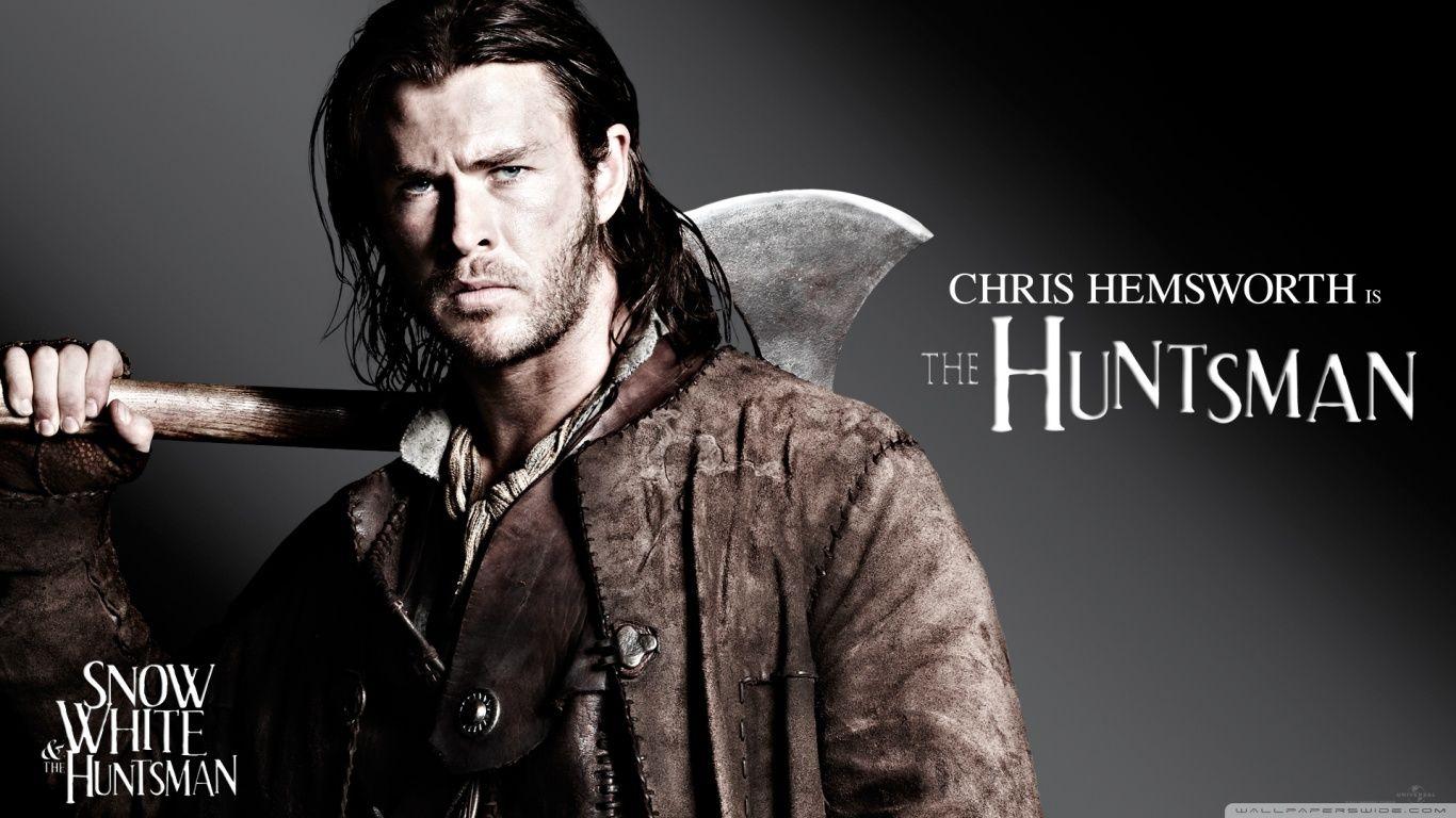1366x768 Snow White And The HuntsMan, Chris Hemsworth as the Huntsman