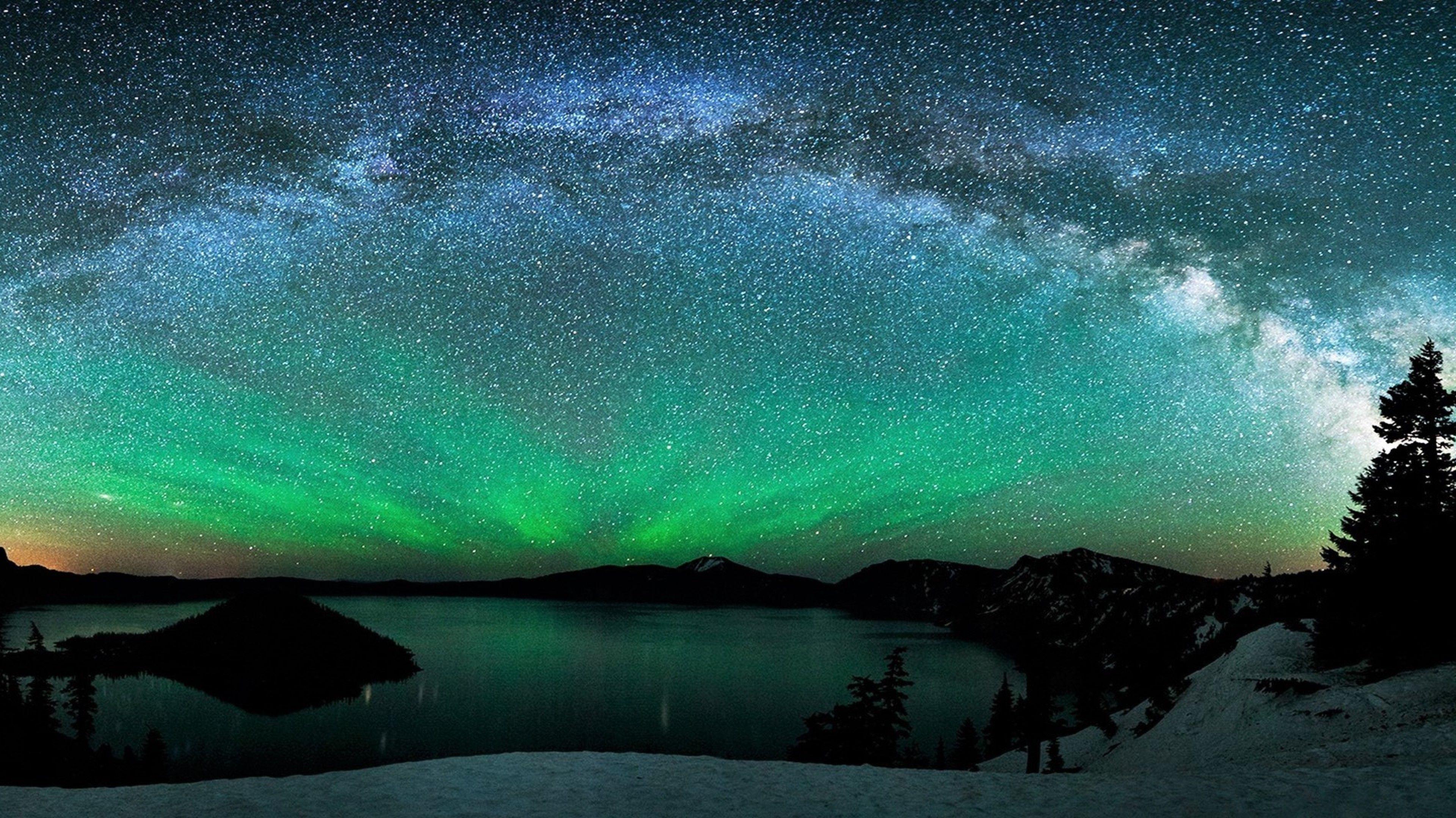 3840x2160 4K Aurora Wallpaper
