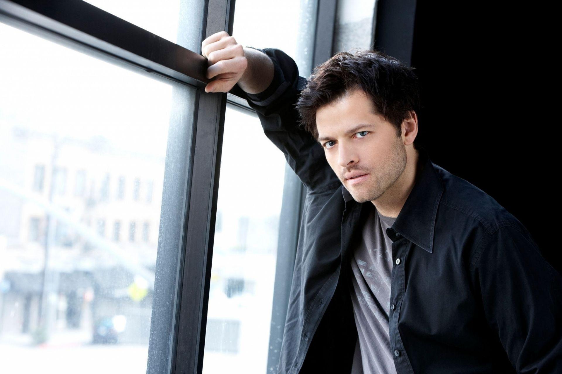 1920x1279 Misha collins actor brunette Misha Collins castiel Cass