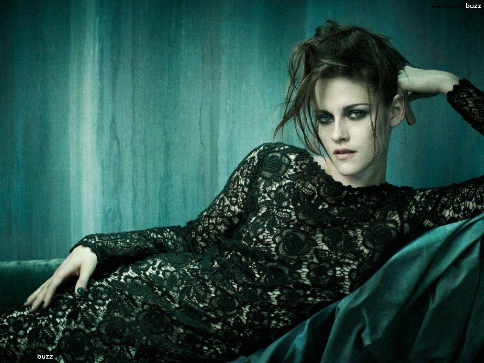 1600x1200 Kristen Stewart in lace dress HD Wallpaper