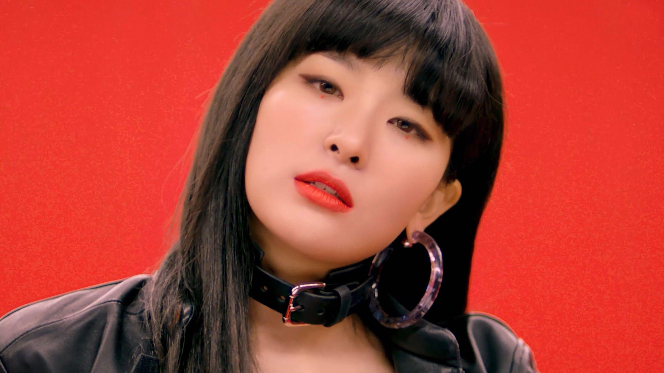 2560x1440 Red Velvet Zimzalabim Seulgi 4K Wallpaper