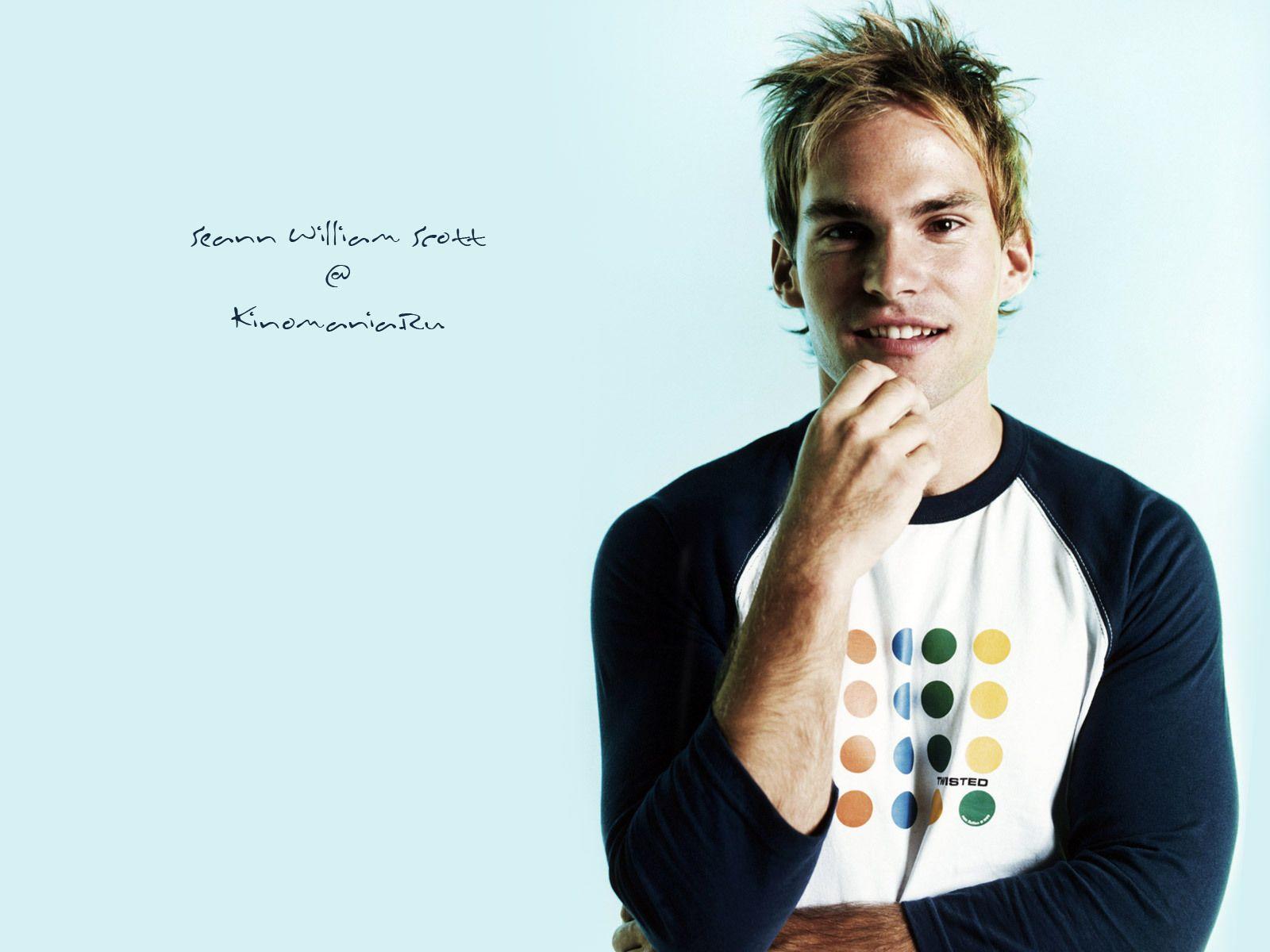 1600x1200 Movie star Seann William Scott wallpaper and image