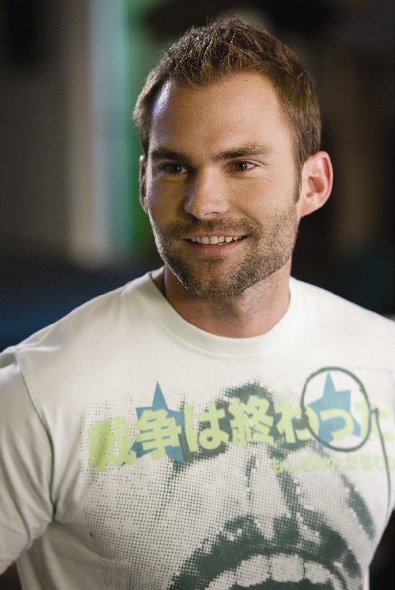 803x1200 Seann William Scott wallpaper