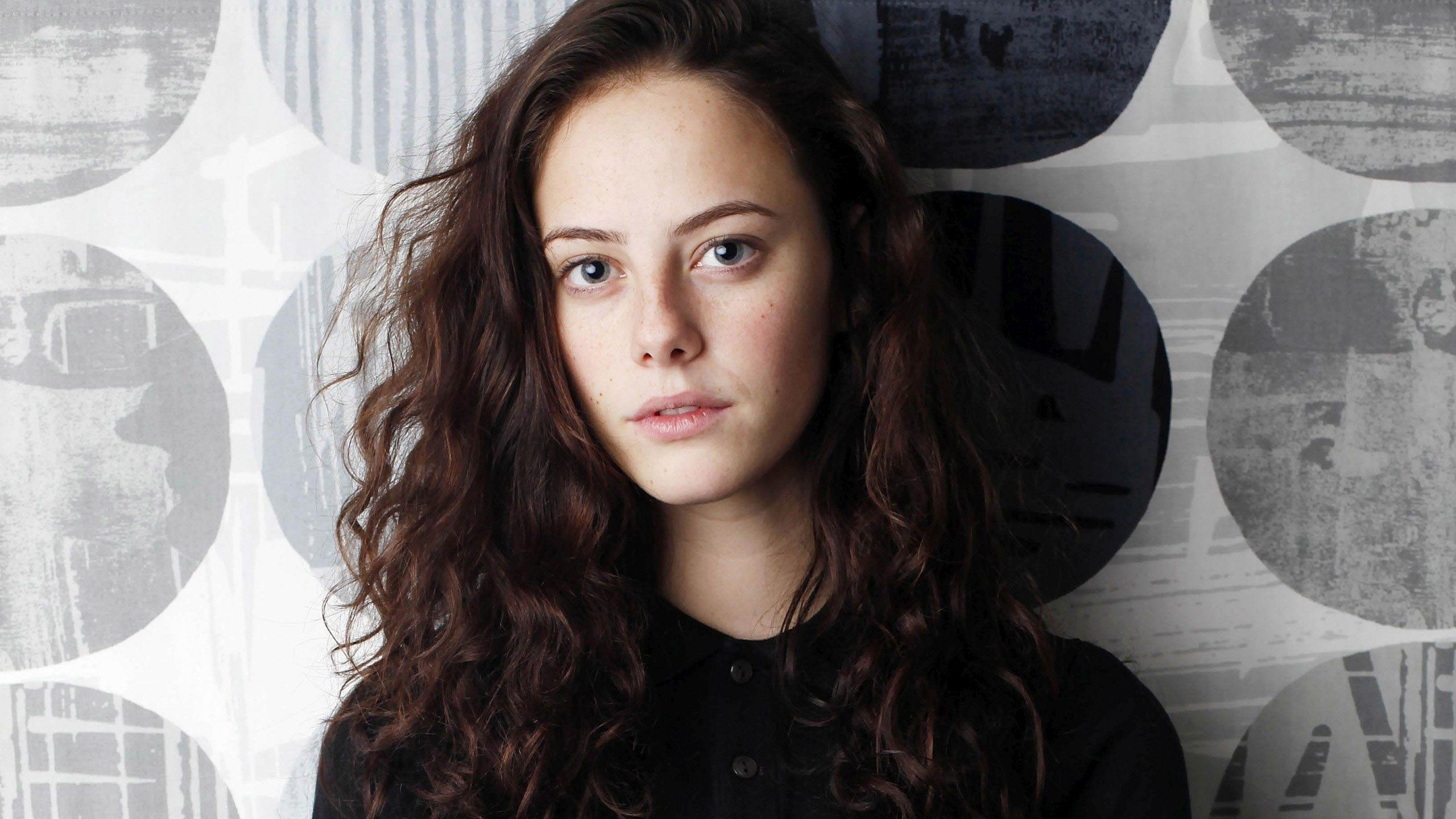 2560x1440 Kaya Scodelario - Kaya Scodelario hình nền