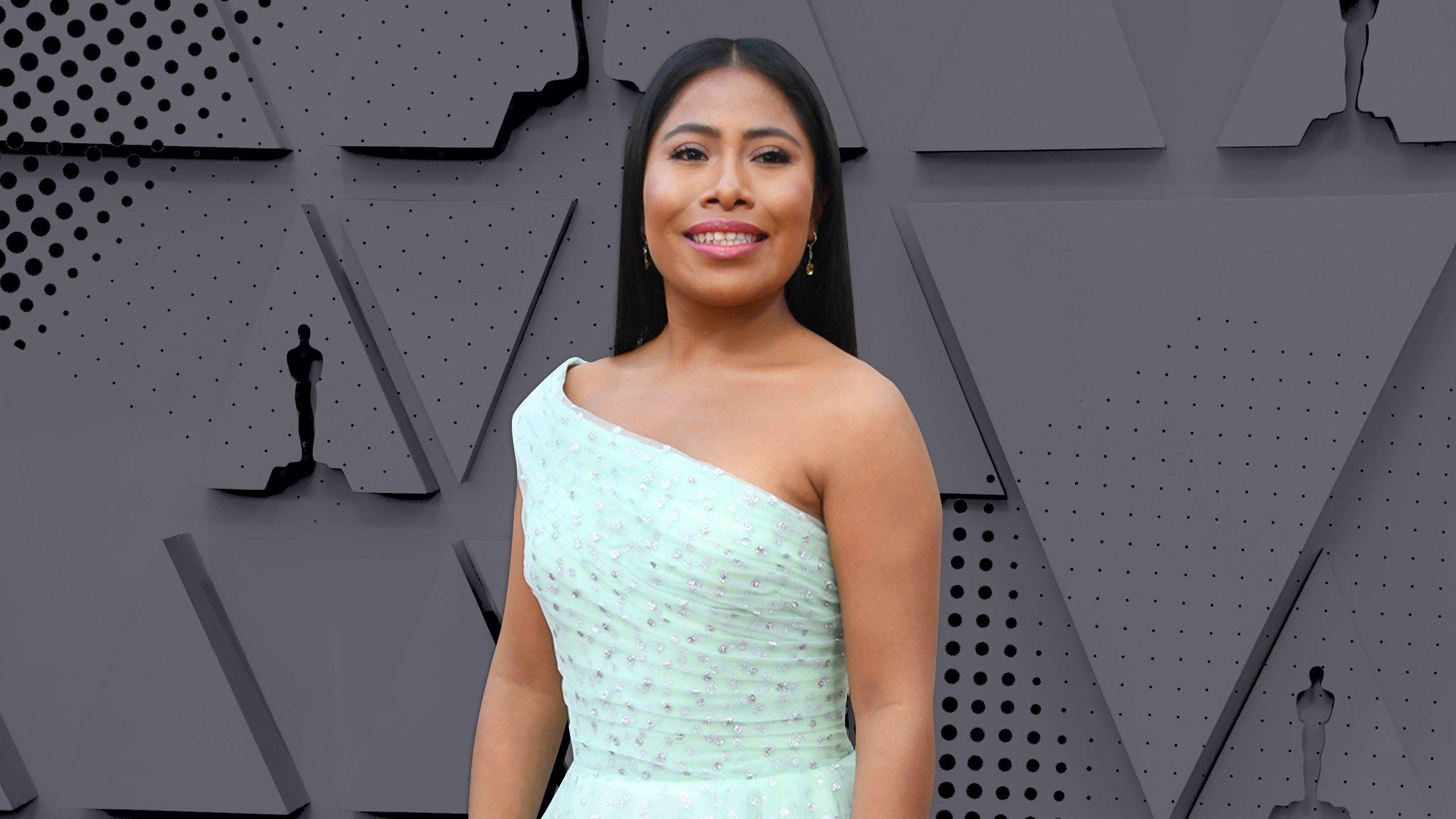 2560x1440 Yalitza Aparicio's Red Carpet Record Is About So Much More