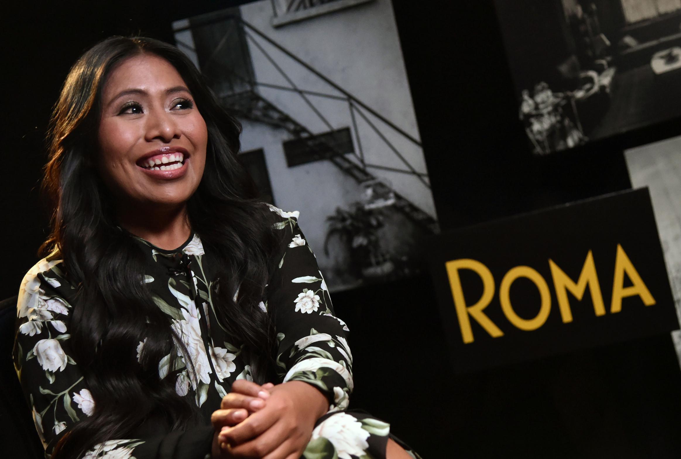 2327x1570 'Roma' star makes history