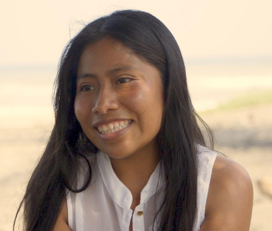 1151x978 Yalitza Aparicio