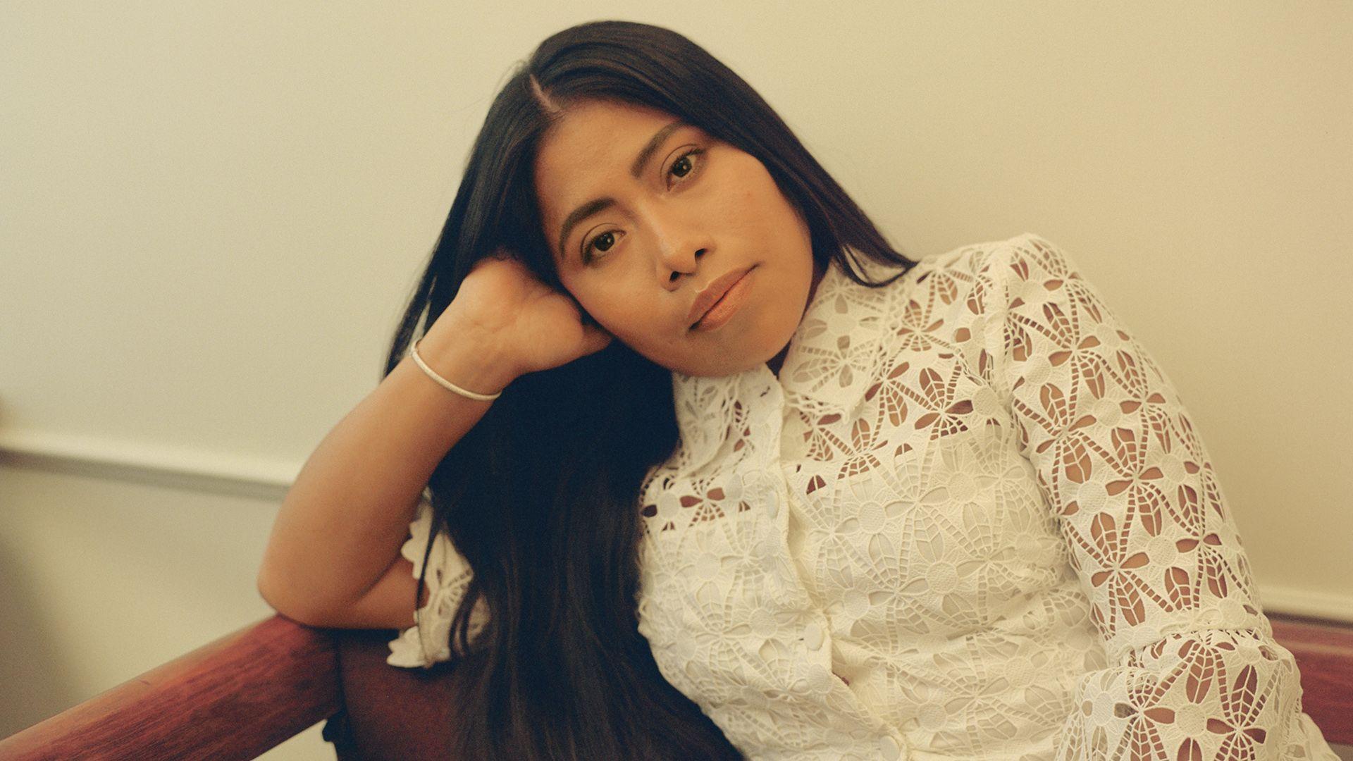 1920x1080 Familiares de Yalitza Aparicio pidieron respeto a su vida