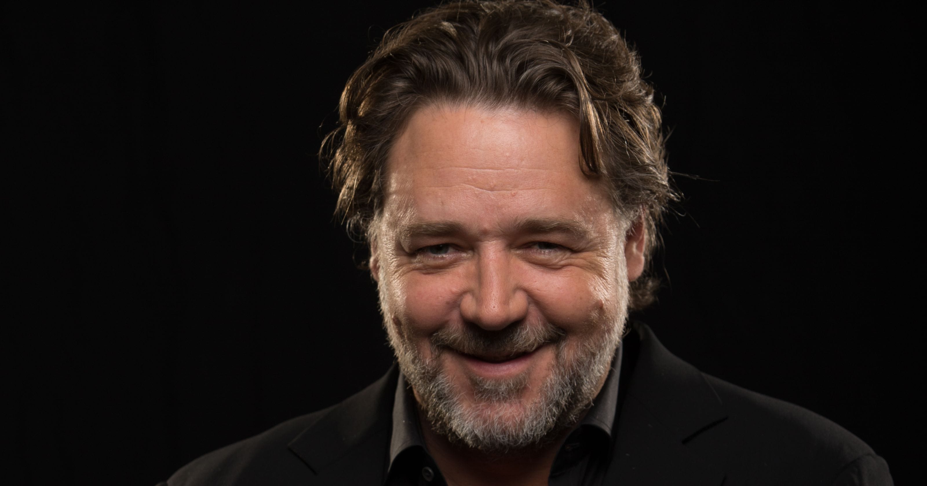 Hình nền HD 3200x1680 Russell Crowe