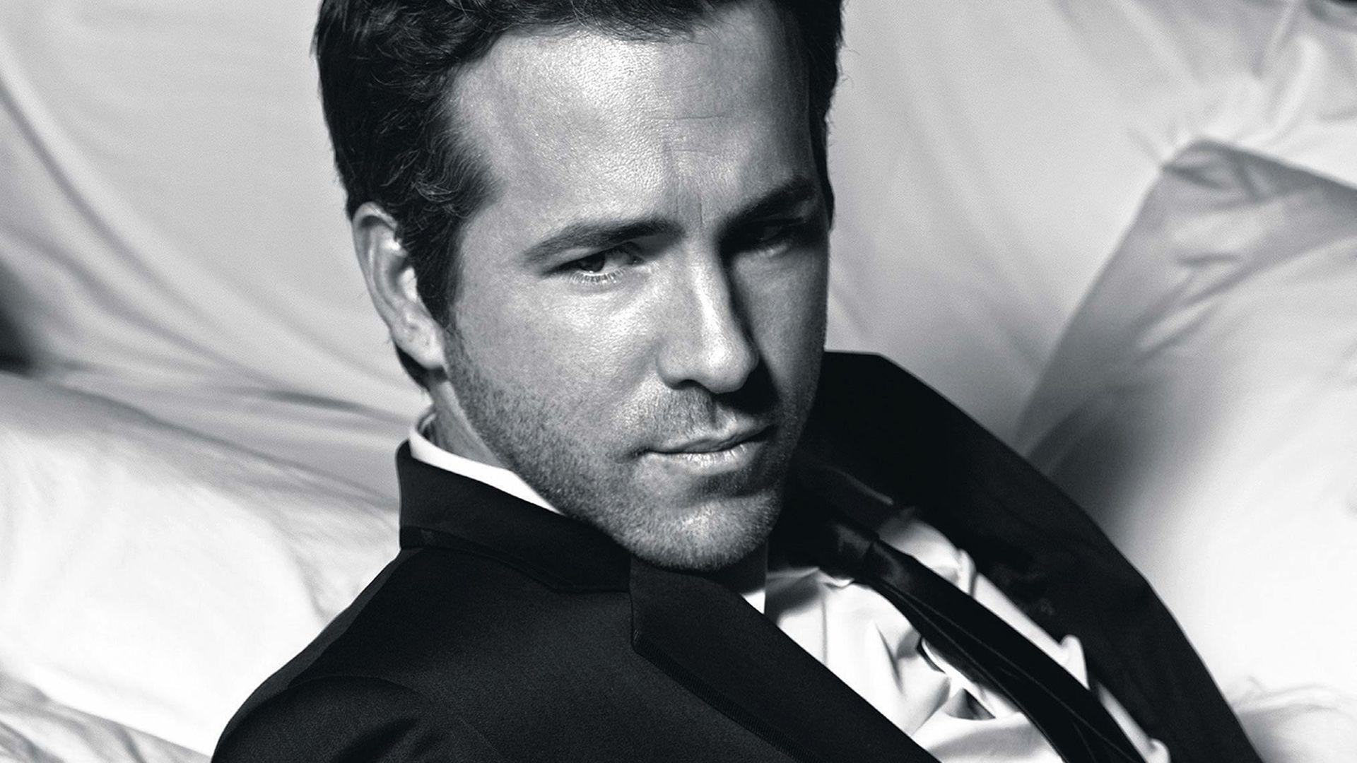 3840x800px, free download, HD wallpaper: Ryan Reynolds, actor,  motorcycle, men, bicycle, cycling, males