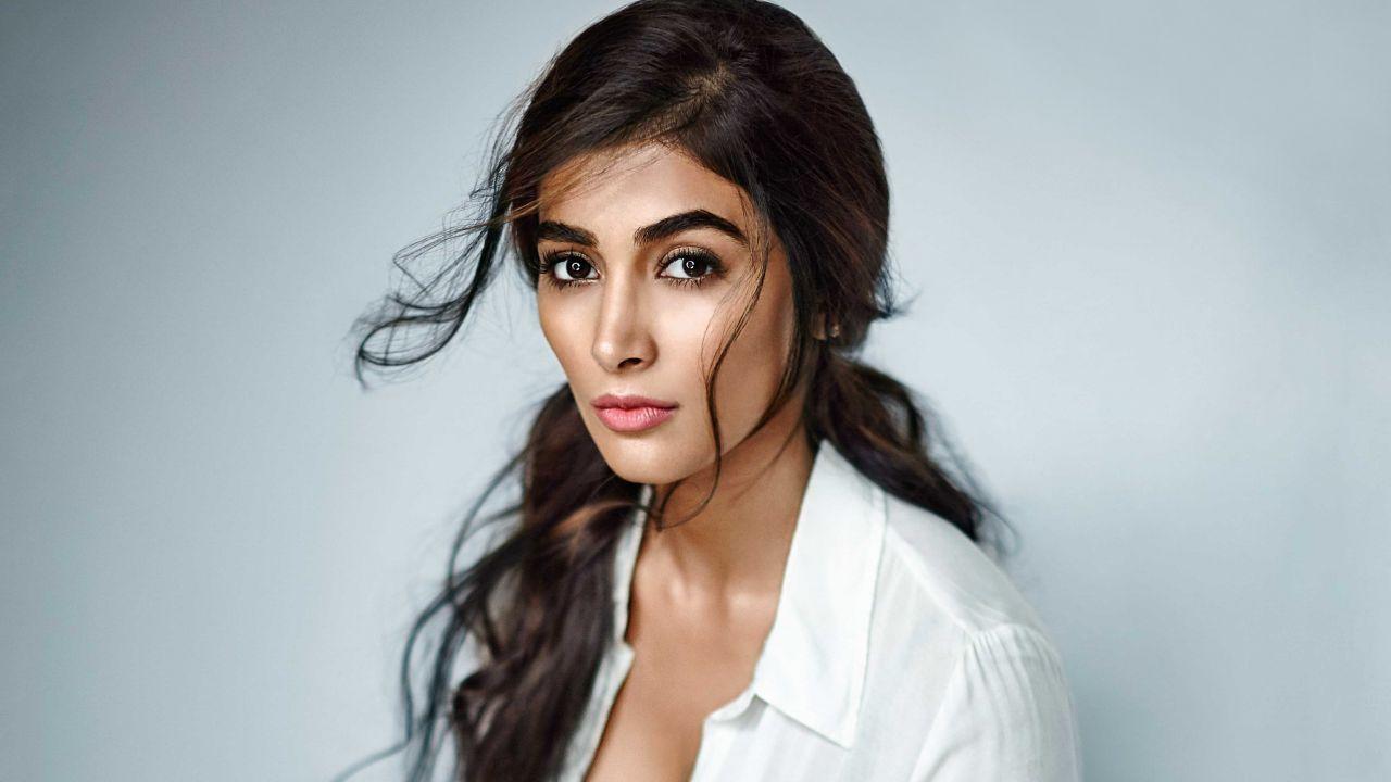 1280x720 Pooja Hegde HD wallpaper Wallpaper HD Plus