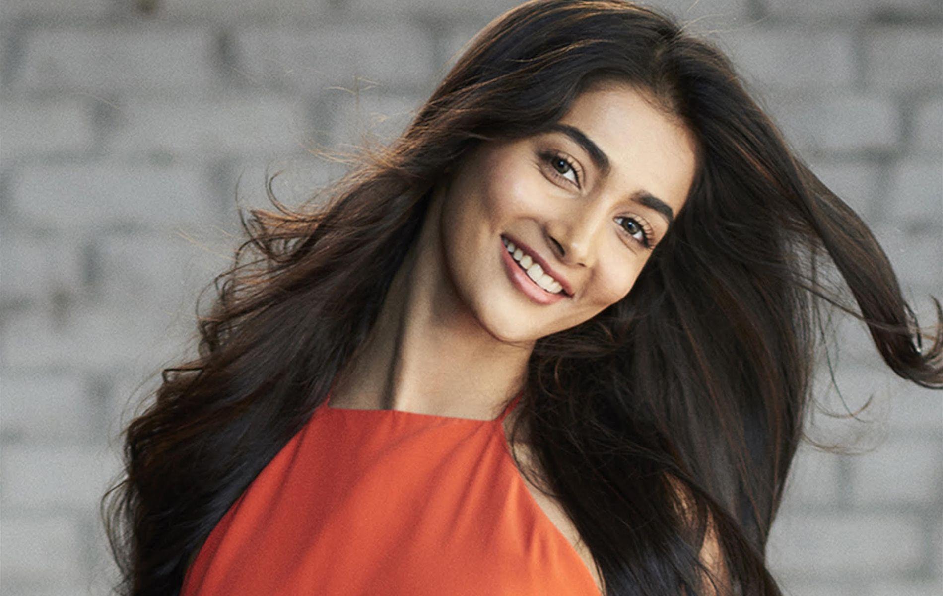 1900x1200 1900x1200 pooja hegde computer background. pooja