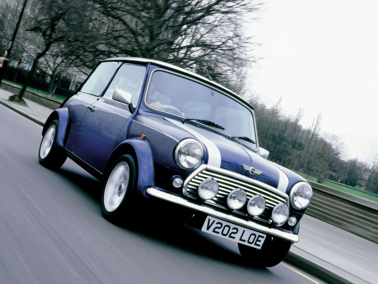 Classic Mini Cooper Wallpapers Top Free Classic Mini Cooper Backgrounds Wallpaperaccess