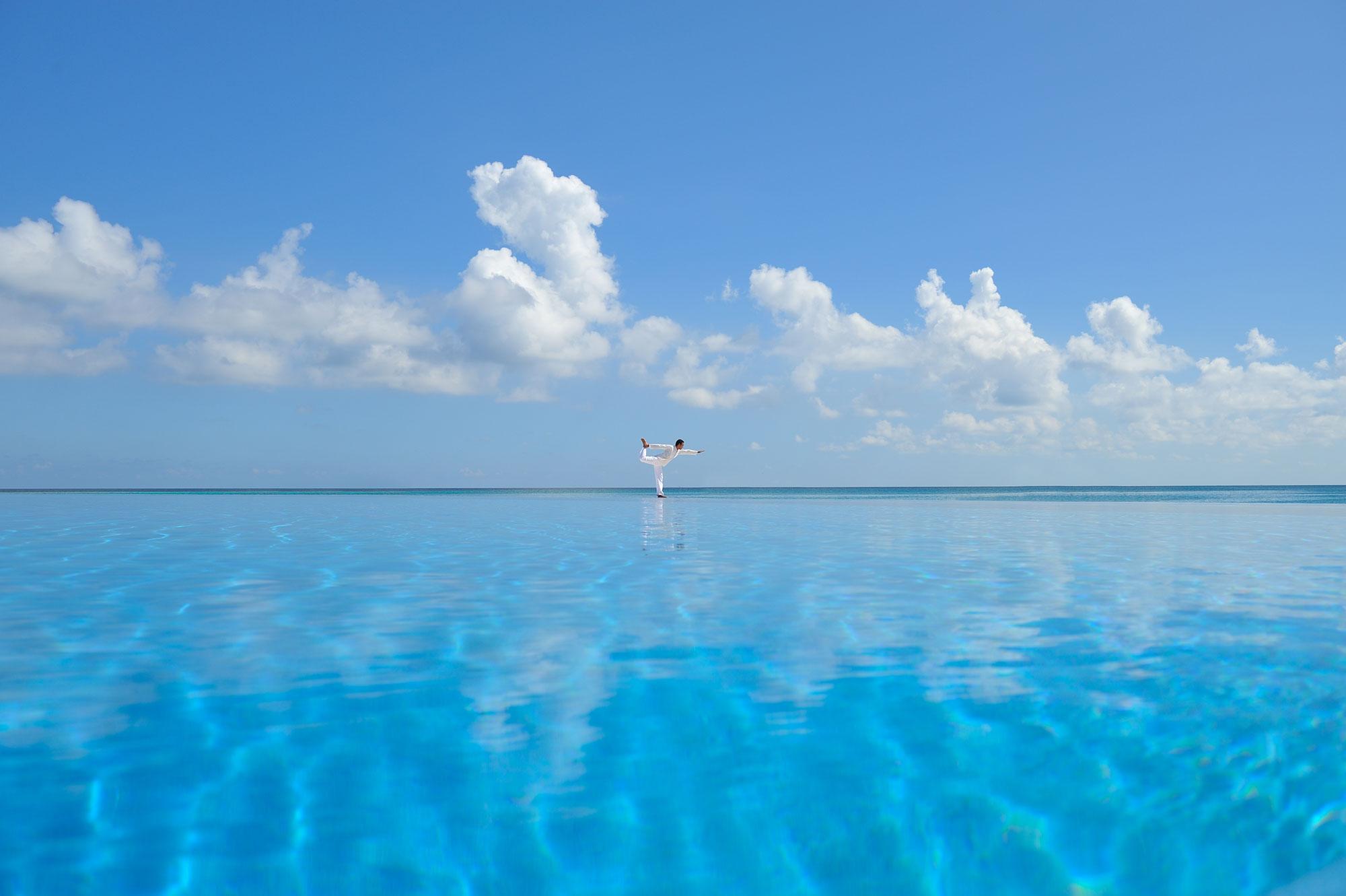2000x1331 Extraordinary Velassaru Island in the Maldives 9