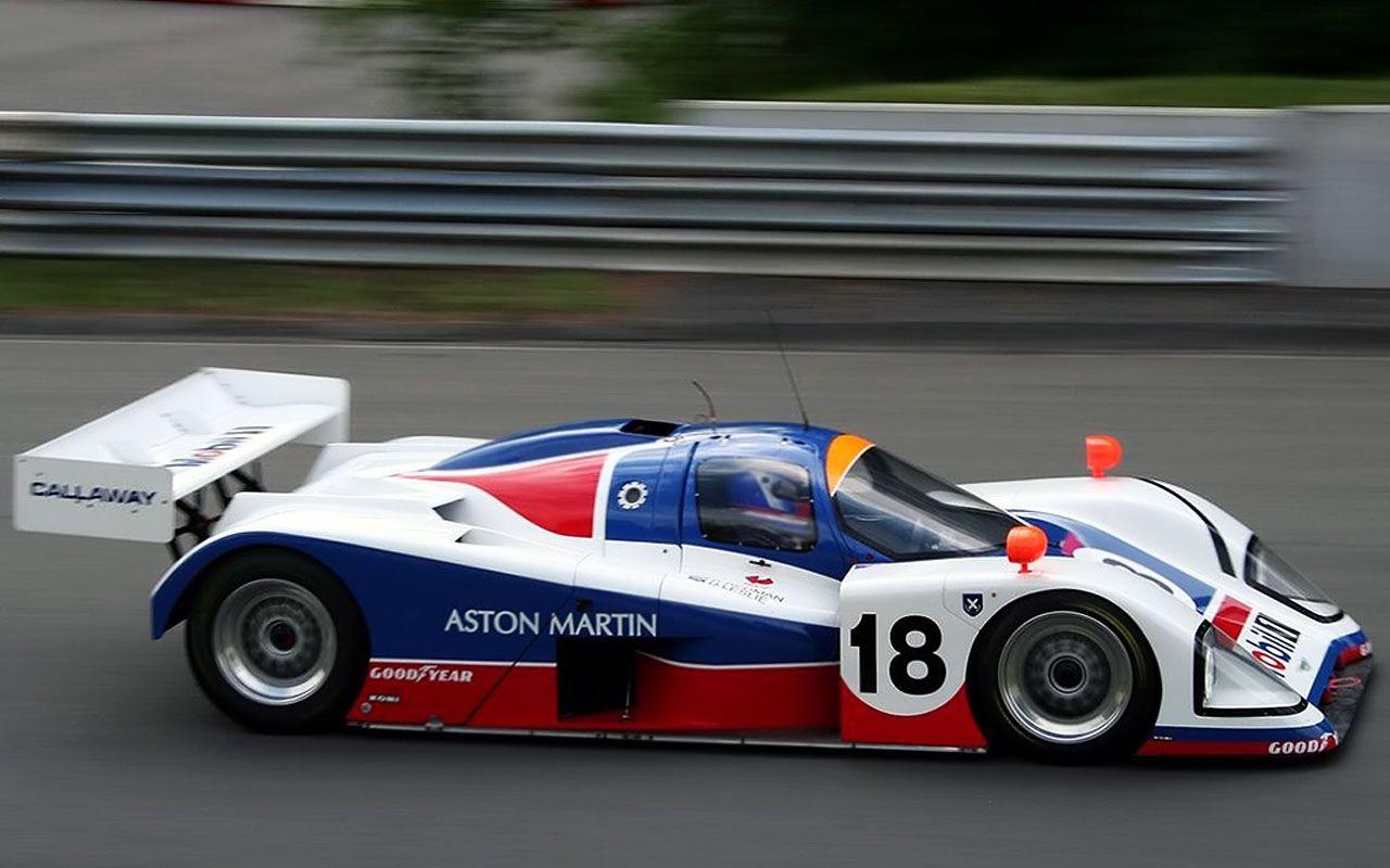 1280x800 Beautiful Wallpaper of Aston Martin Motorsport Cars