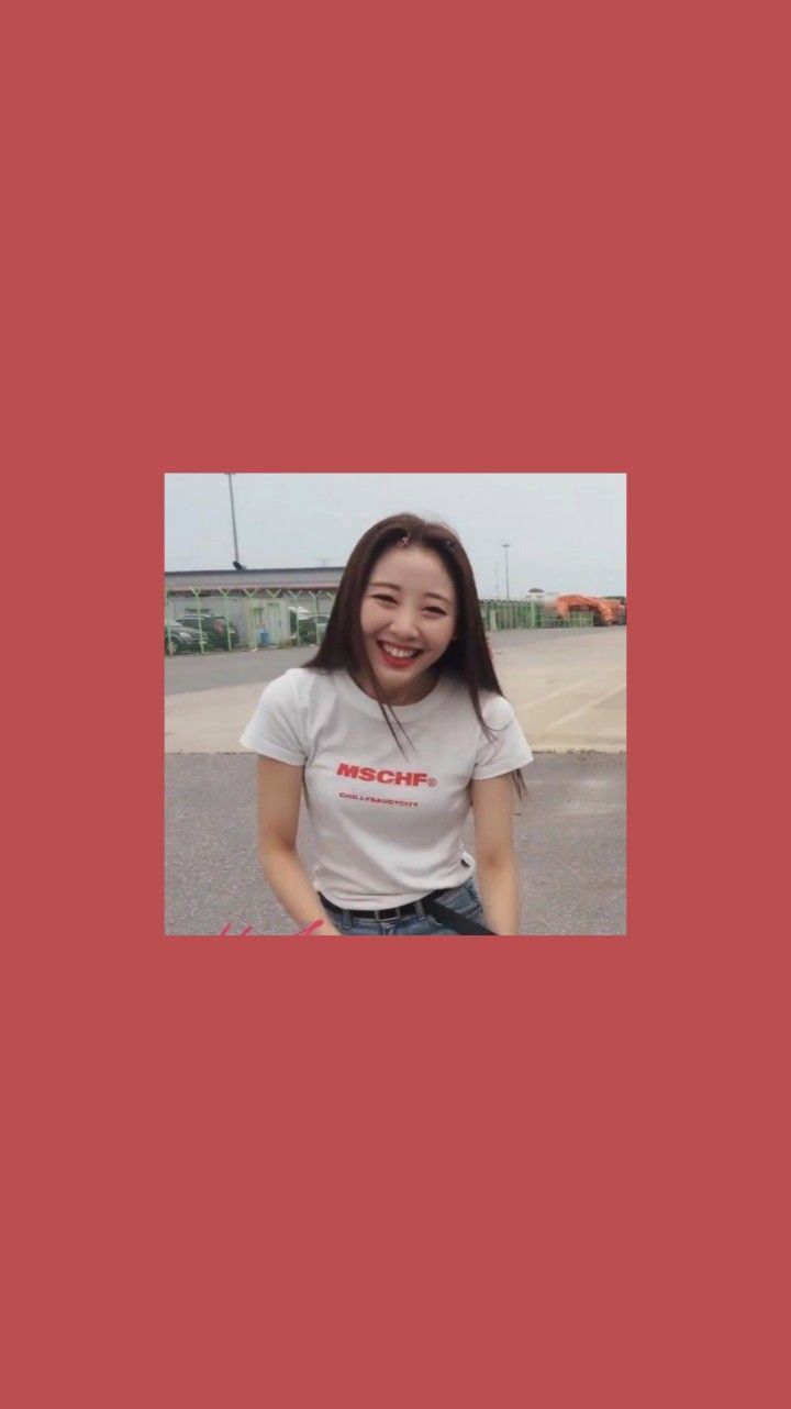 720x1282 Yves Loona Wallpaper