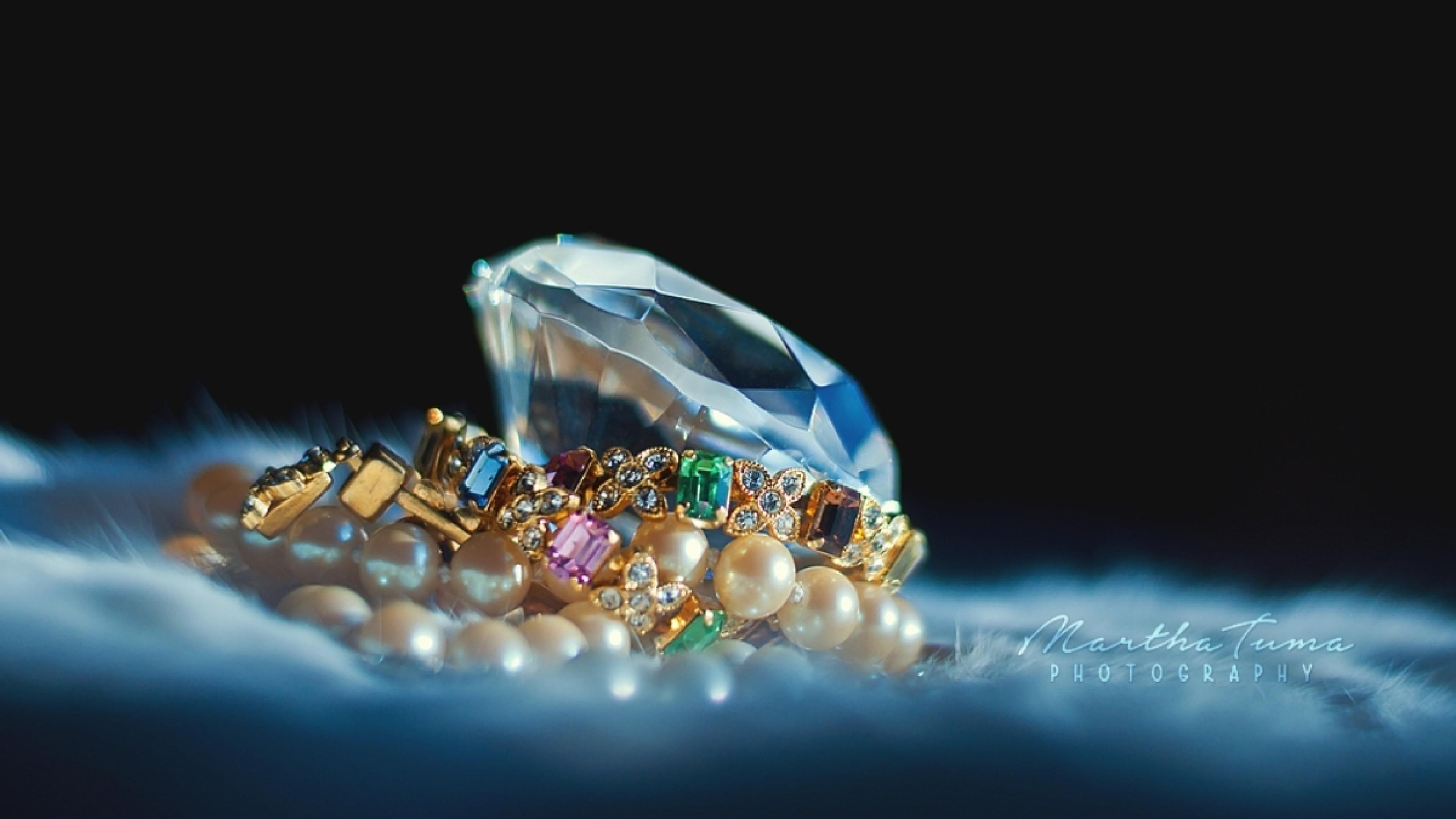 3840x2160 Jewelry Wallpaper HD