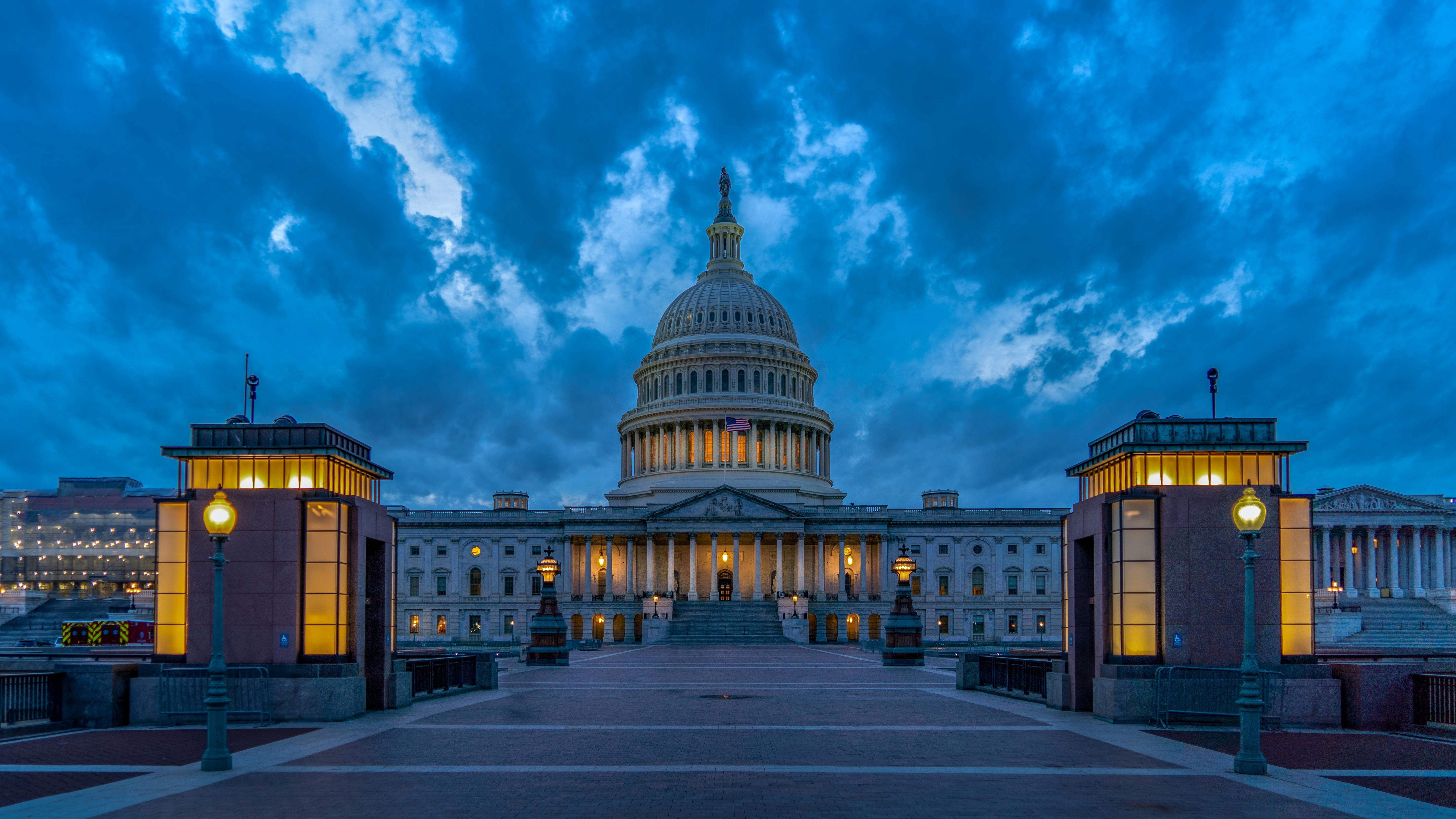 5896x3317 The Capitol at Night · Free