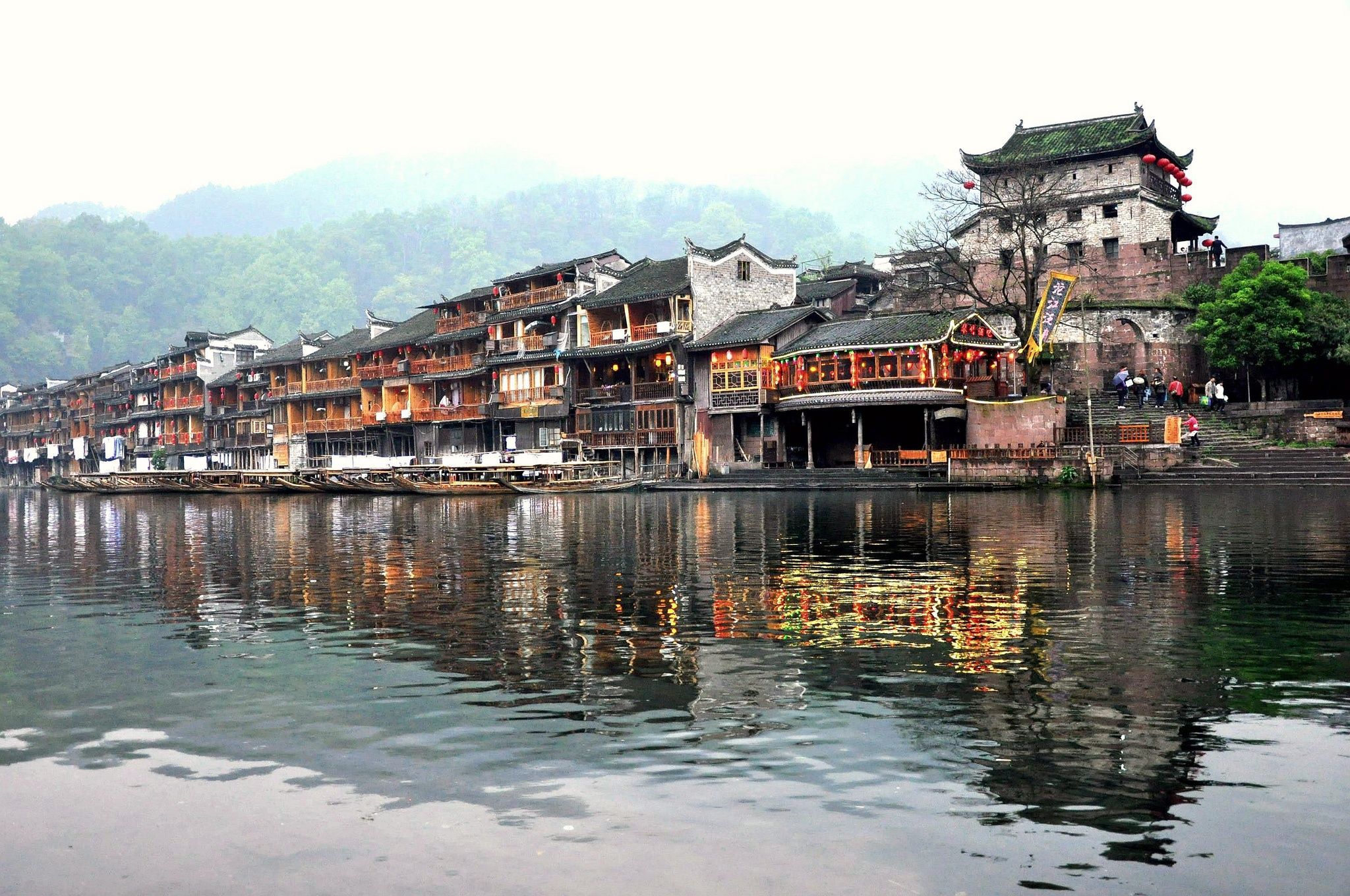 2048x1360 Wallpaper home, boats, China, promenade