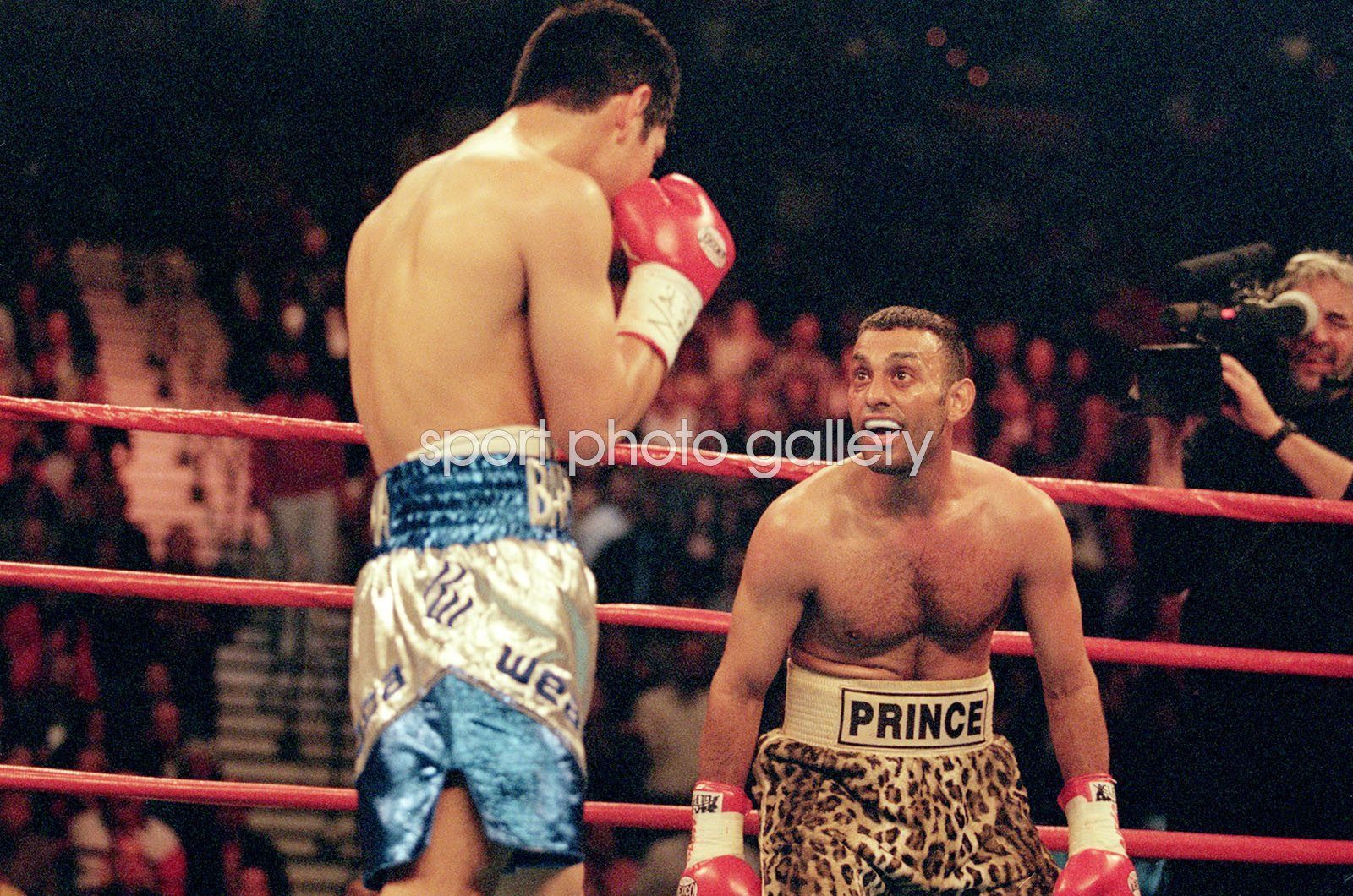 1600x1060 Naseem Hamed v Marco Antonio Barrera