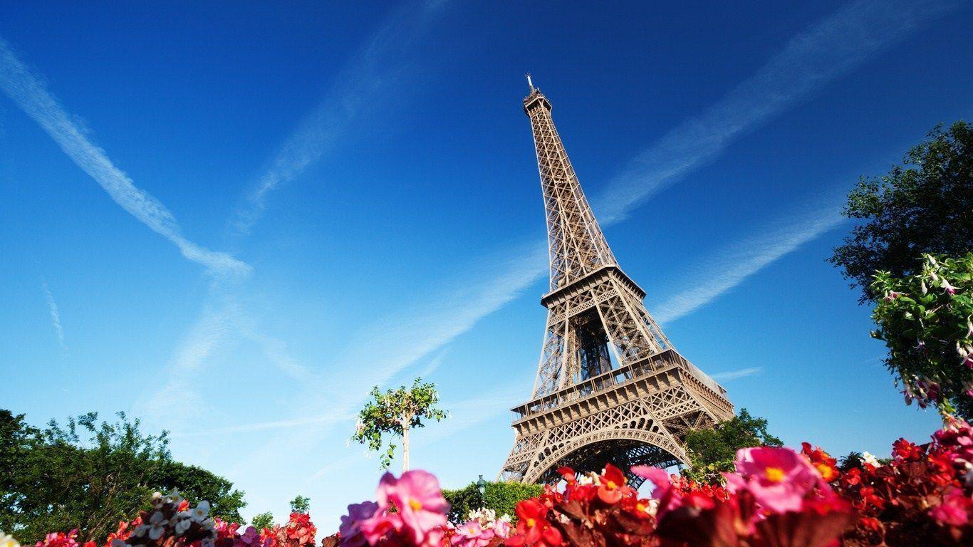 1366x768 Cute Paris Wallpaper