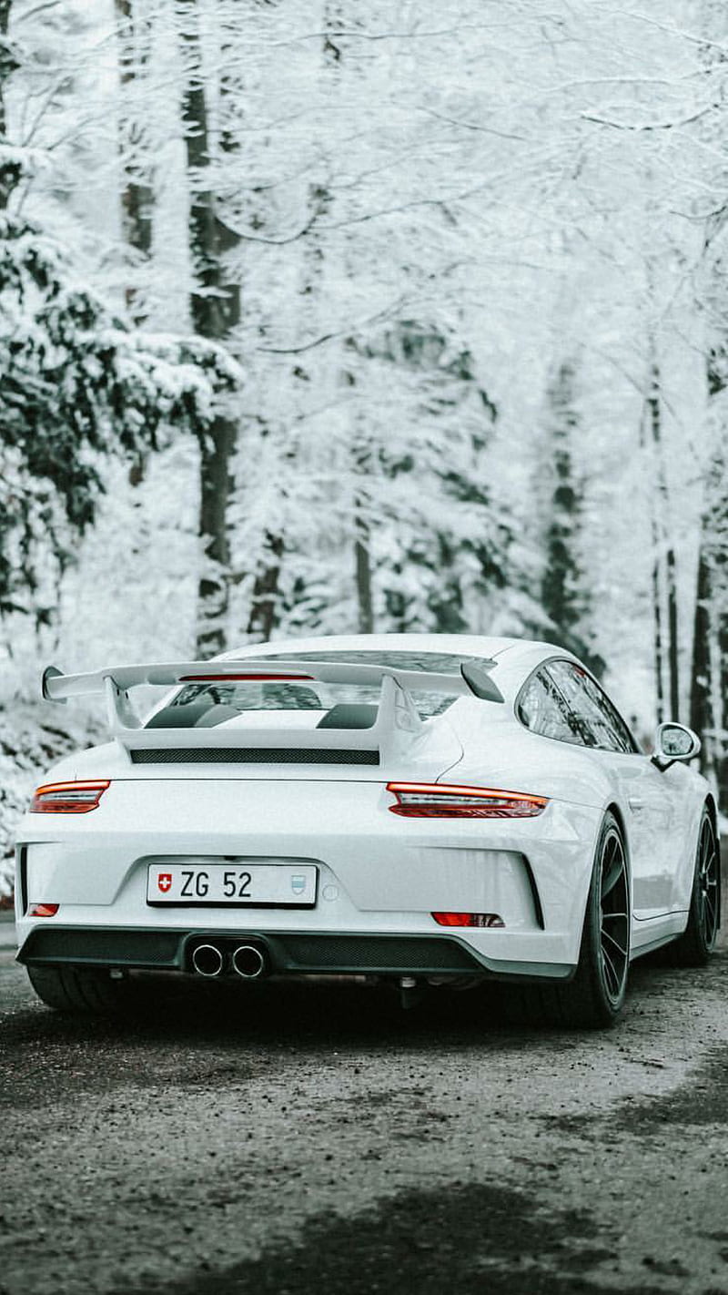 800x1422 HD porsche in snow wallpaper
