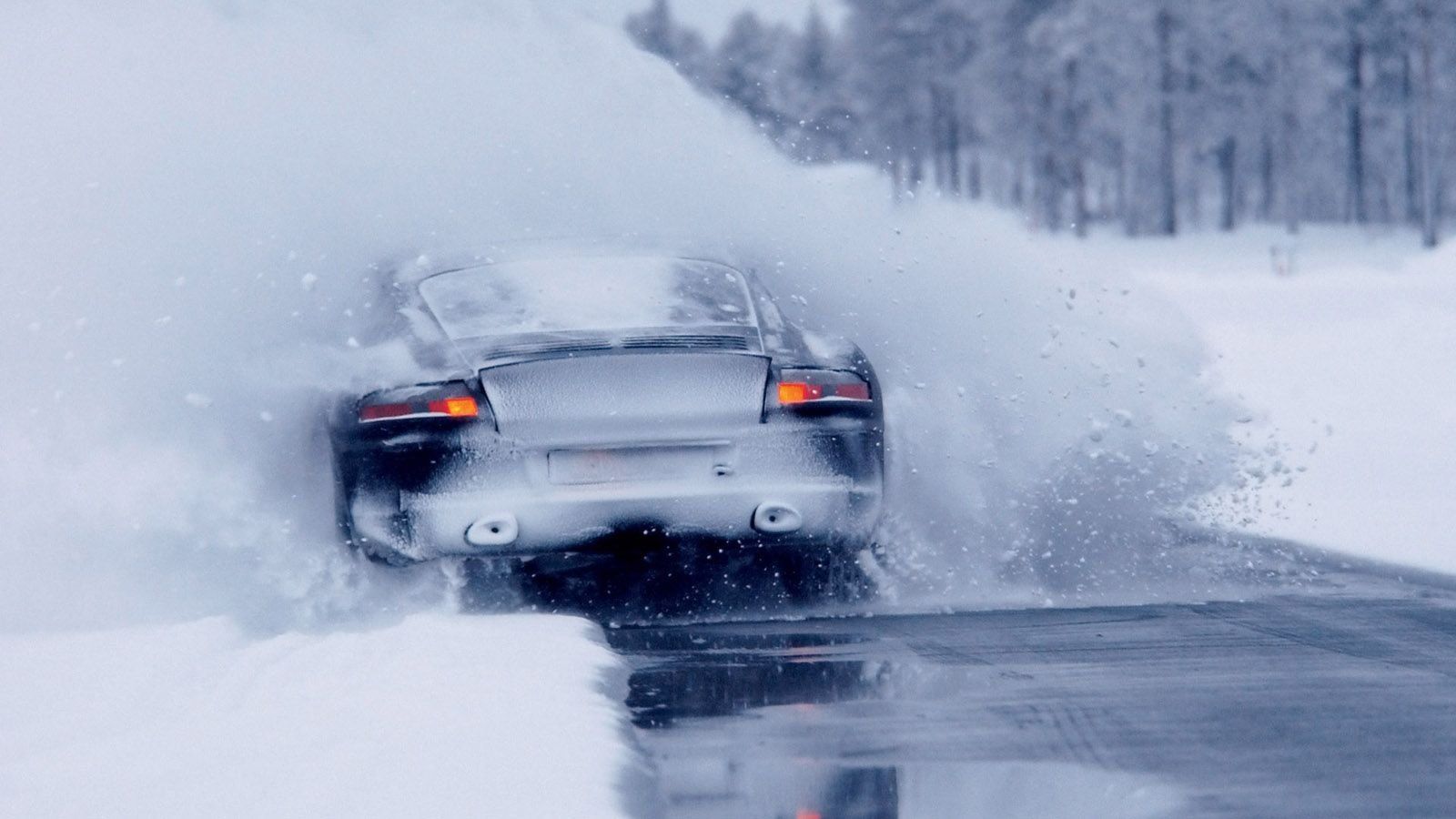 1600x900 Beautiful Image of Porsches During