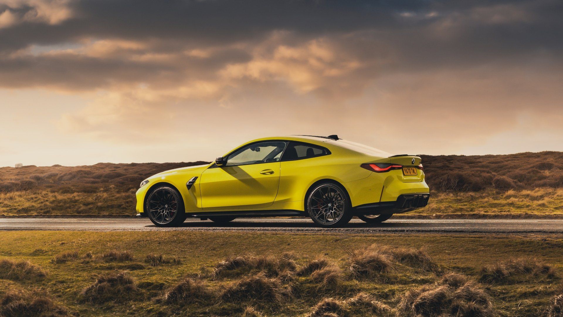 1920x1080 Download Yellow Car Car BMW M4 BMW