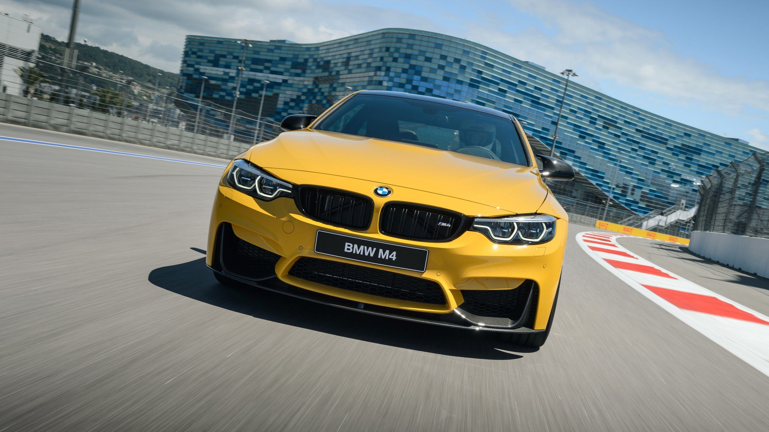 2560x1440 BMW M4 Coupe Competition 4