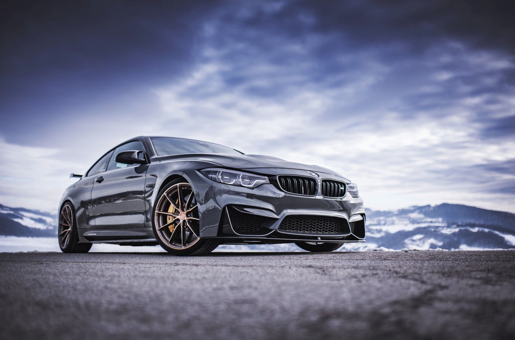 1700x1121 BMW 4 SERIES / M4