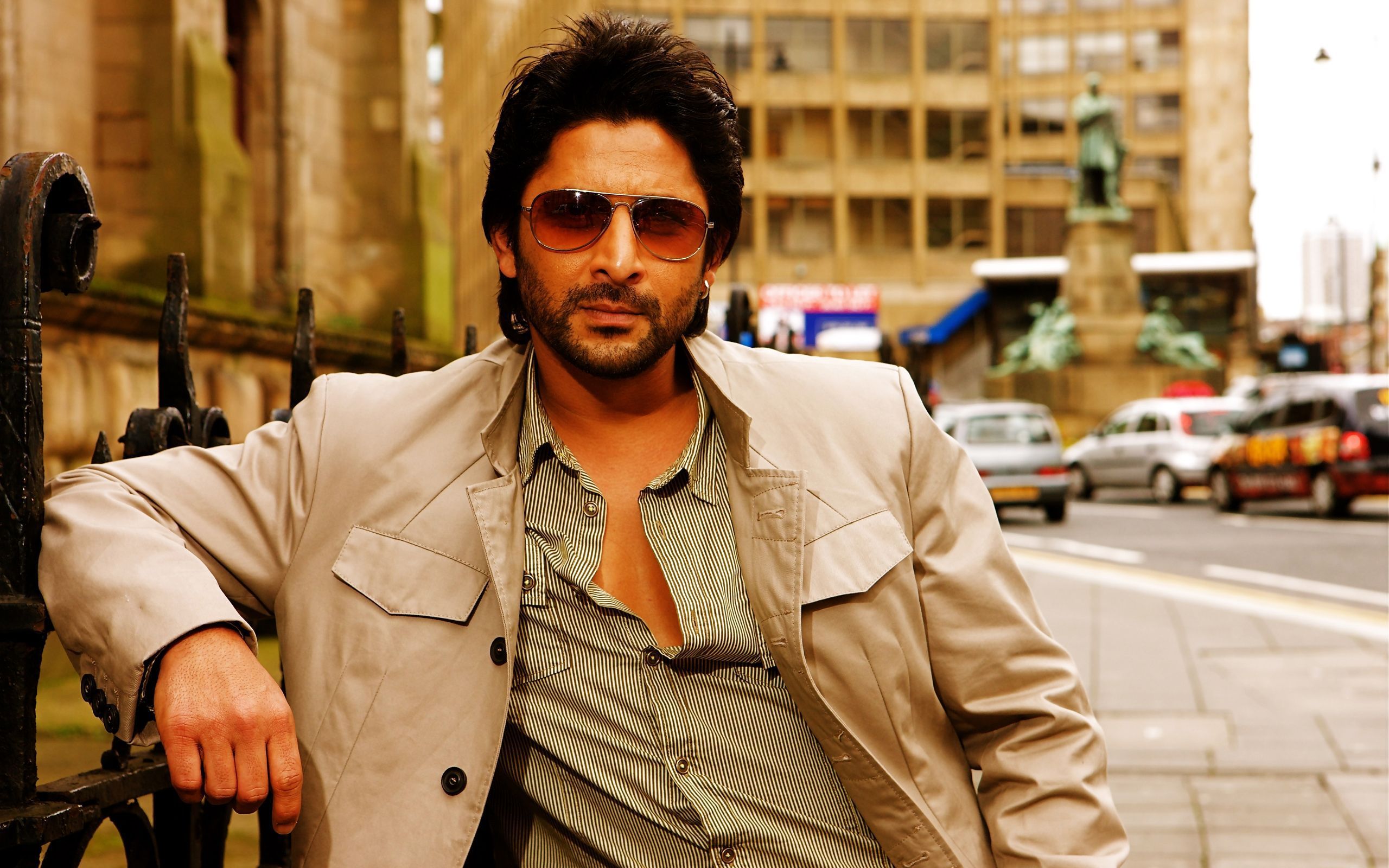 2560x1600 Indian Actor Man Arshad Warsi HD Wallpaper