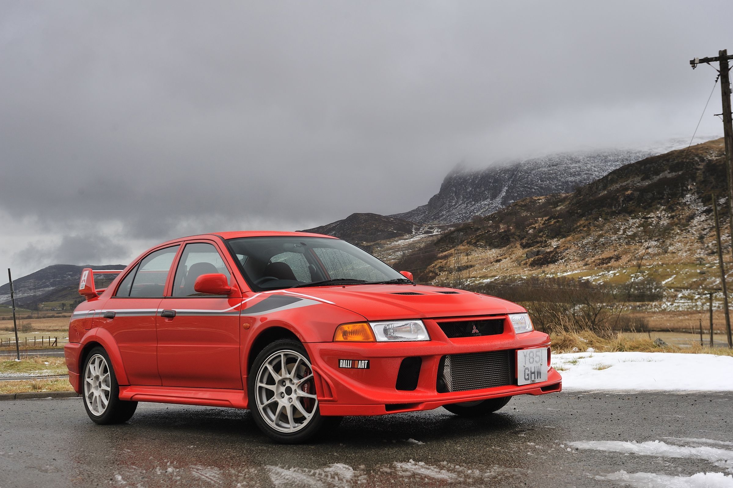2400x1597 Lancer Evo Wallpaper 111 image