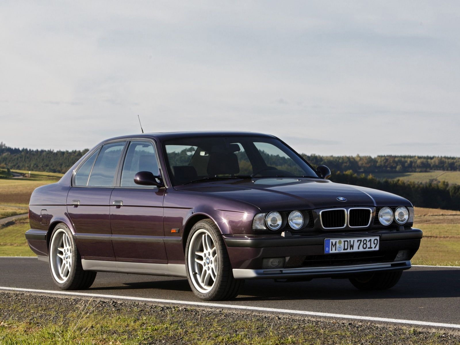 1600x1200 HD Wallpaper: Bmw M E Mkill