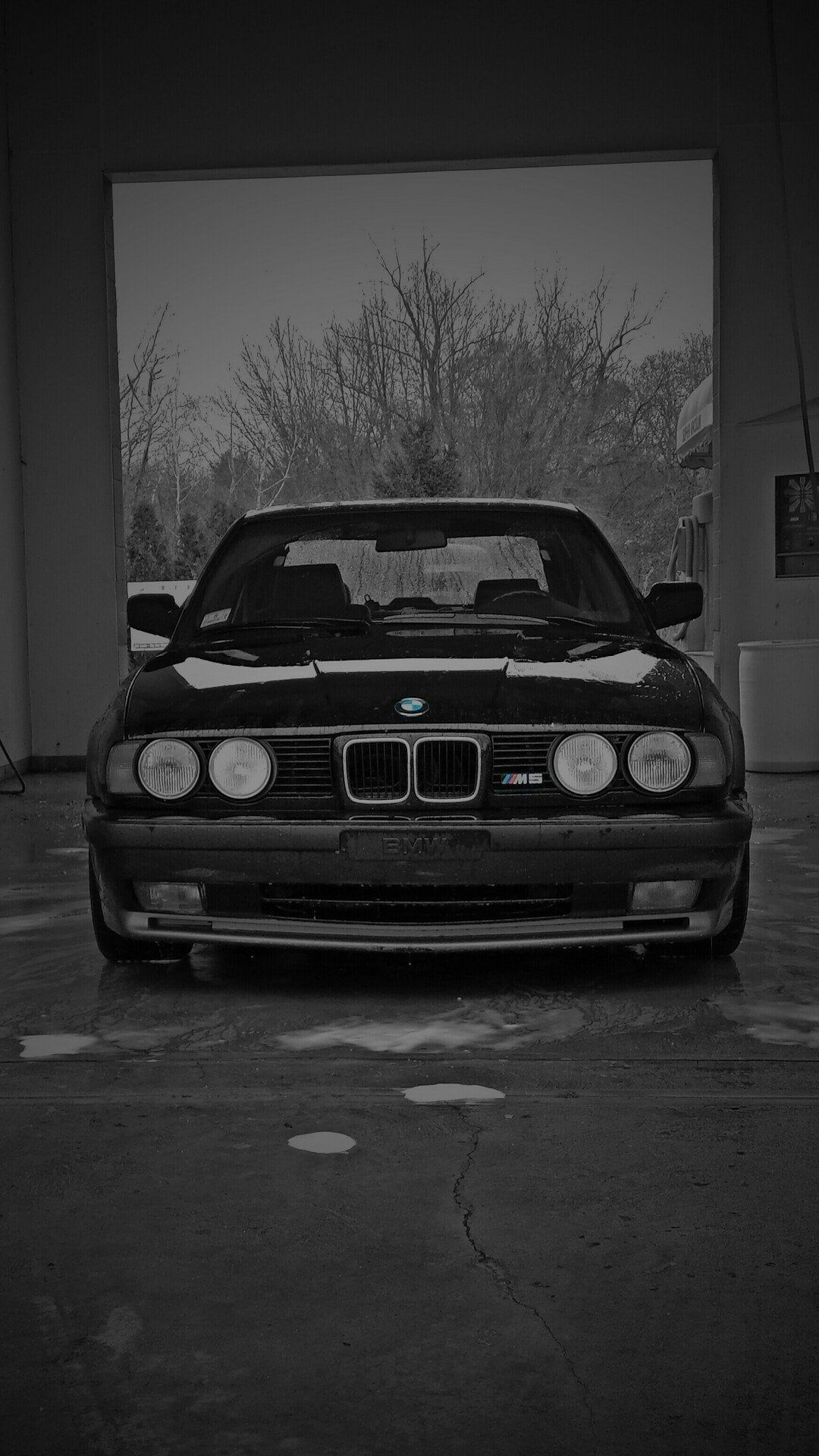 1080x1920 WALLPAPER E34 BMW M5
