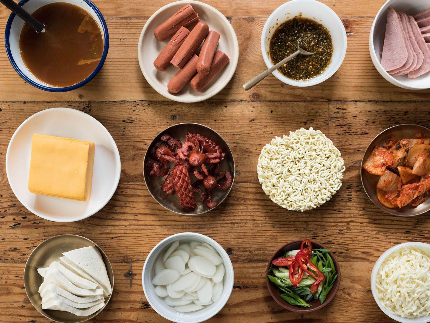 1400x1050 The Korean Comfort Food at the Intersection of War and Peace