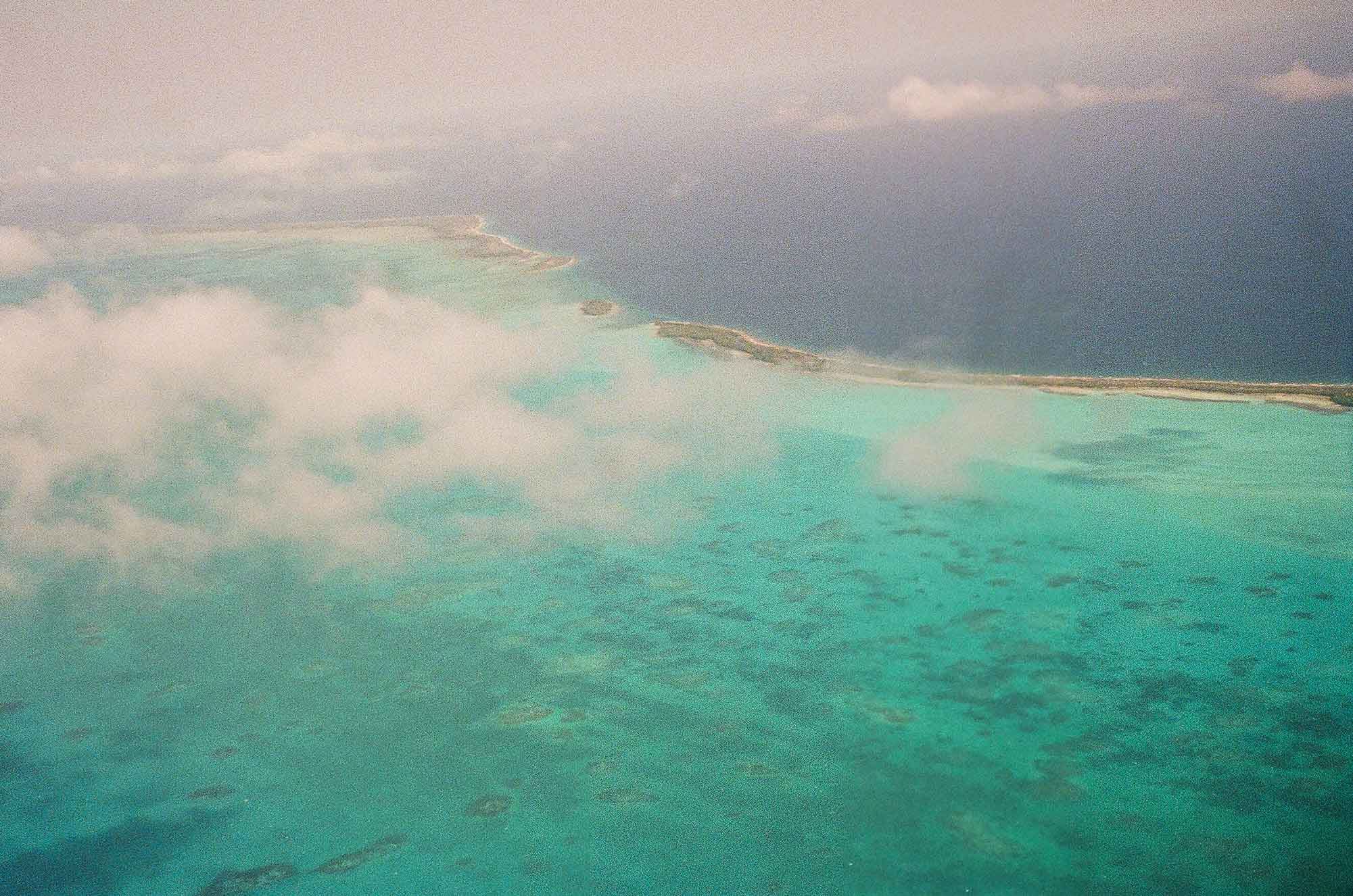 2001x1326 LOS ROQUES, VENEZUELA BY ANDREA VARGAS