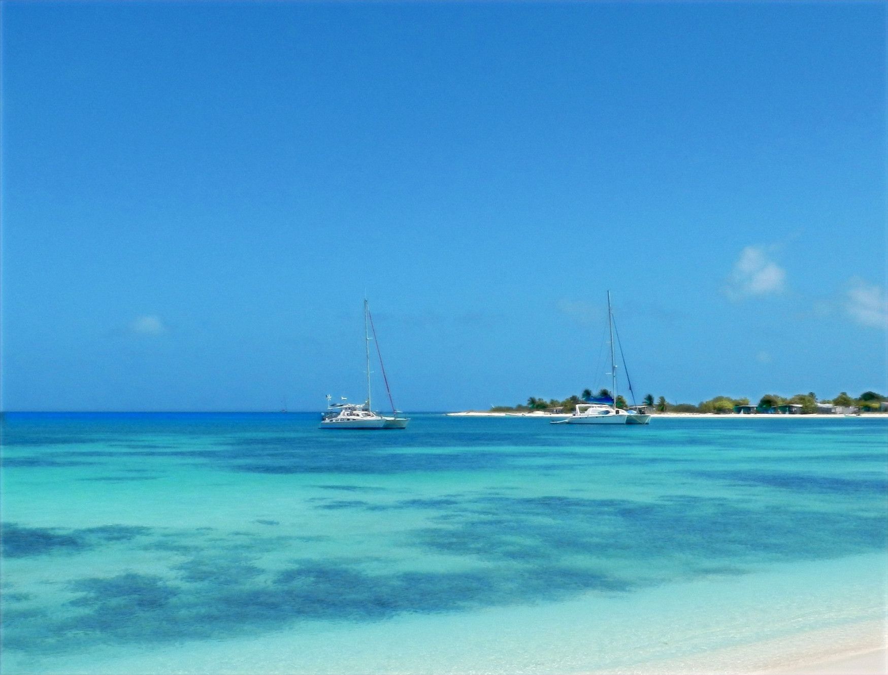 1749x1330 Sailboat Los Roques