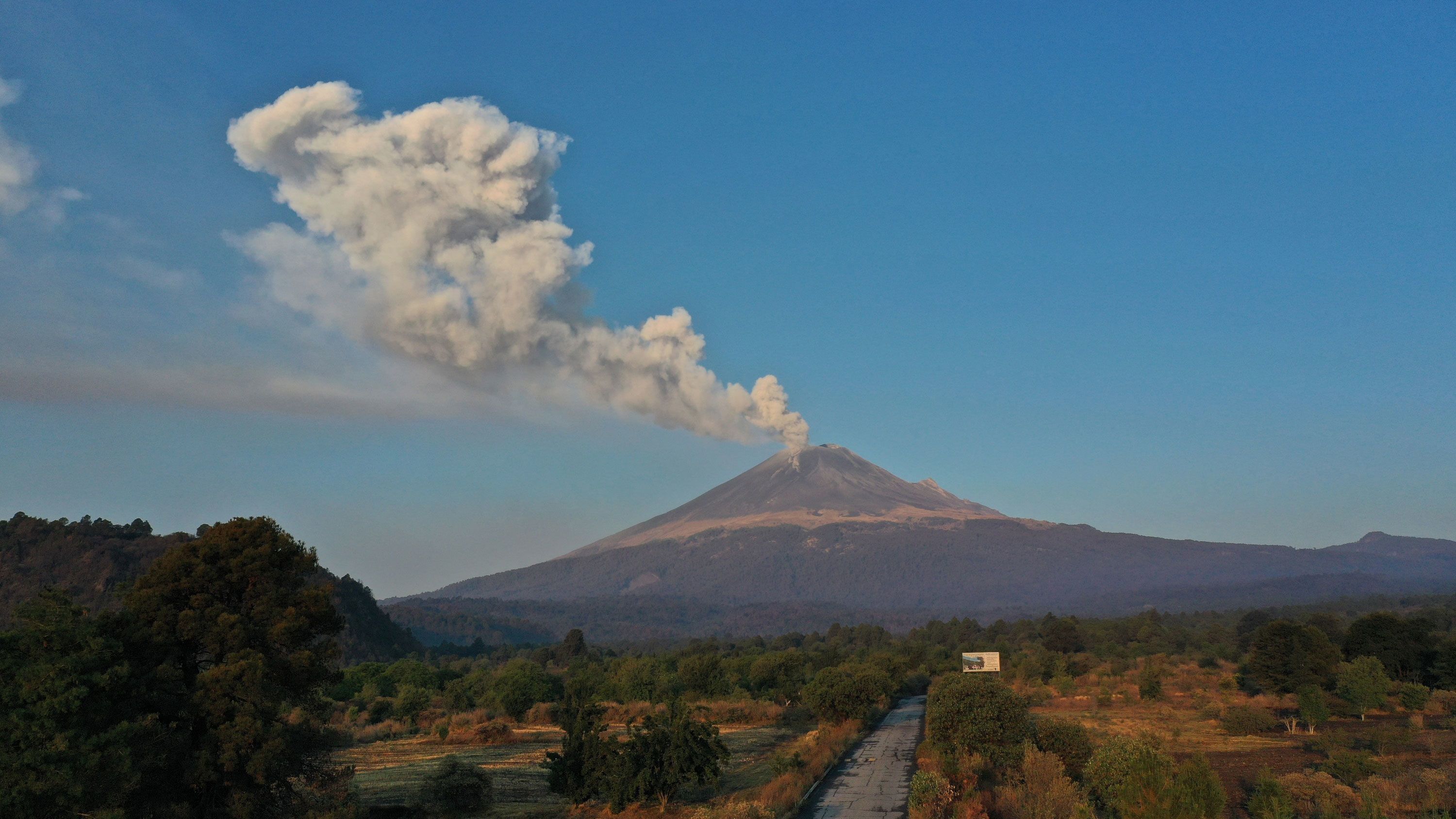 3000x1688 volcano spews ash