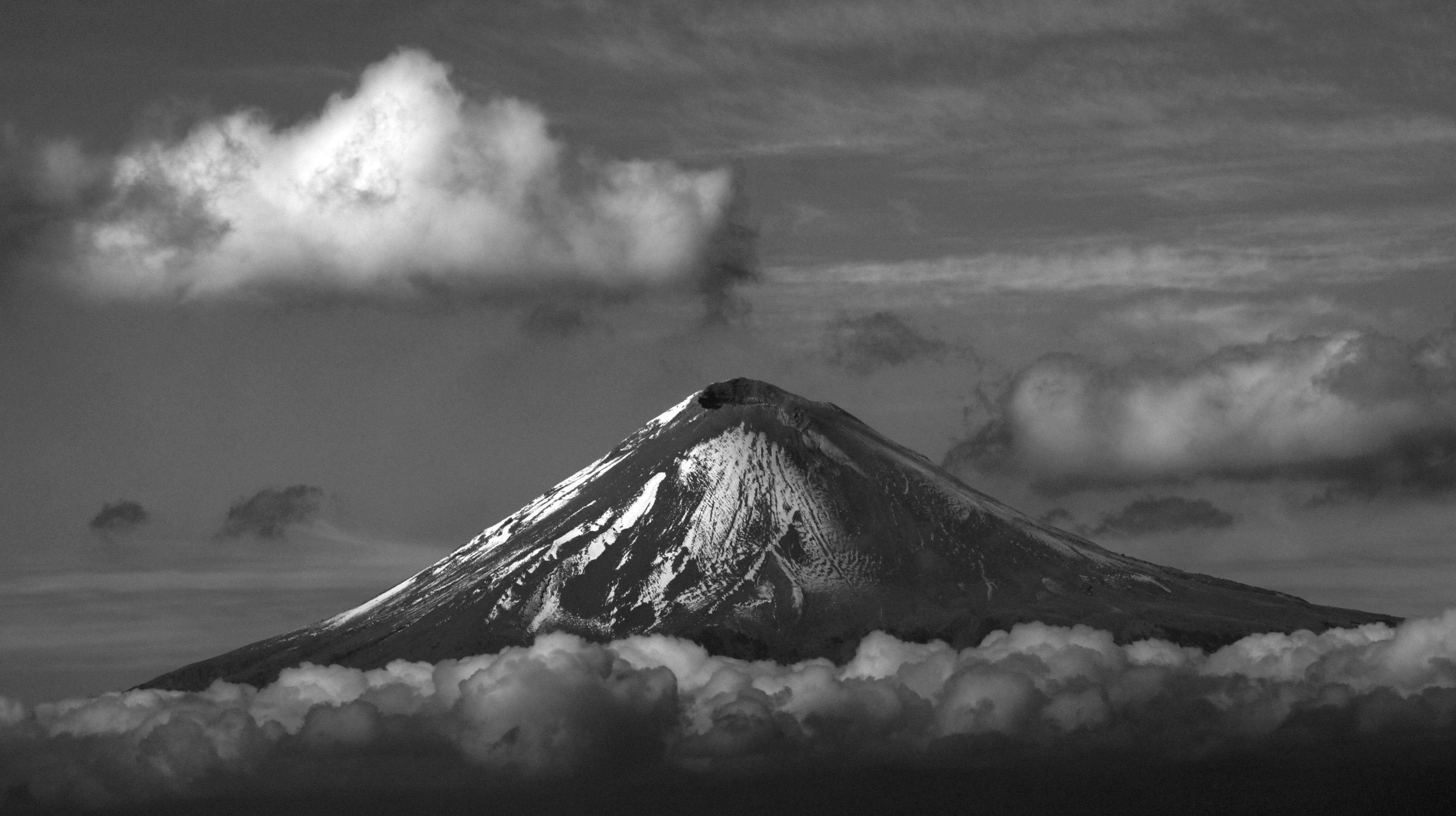 2448x1372 National Park Tours
