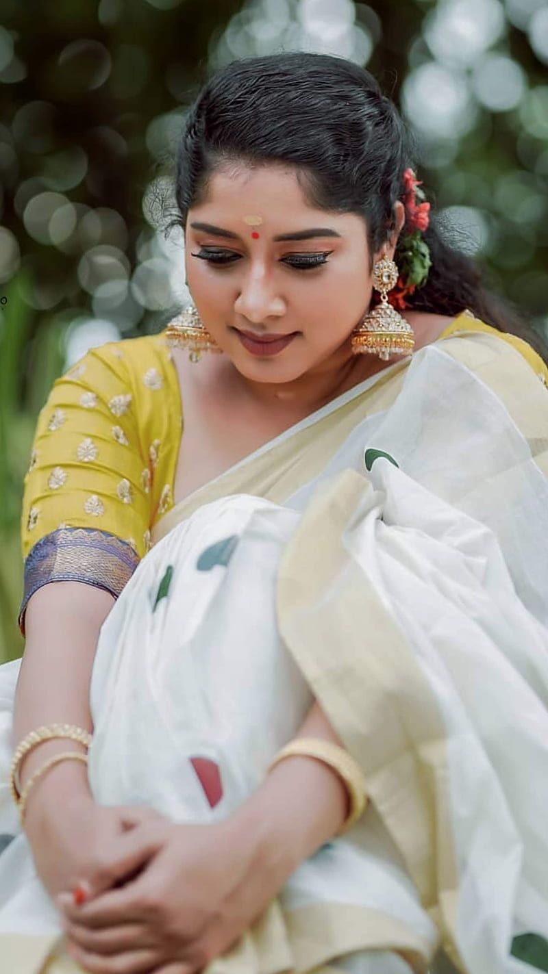 800x1423 Anumol, actress, film, kerala, malayalam, mallu girl, mollywood, HD phone wallpaper