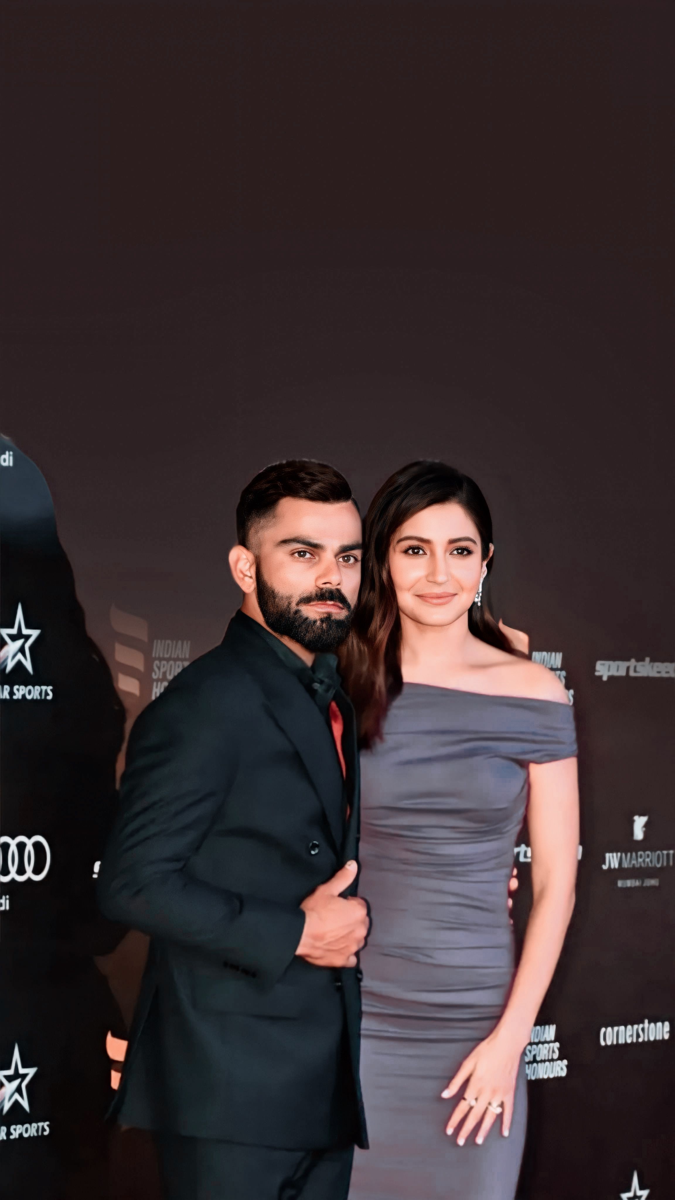 2304x4096 virat kohli and anushka sharma wallpaper