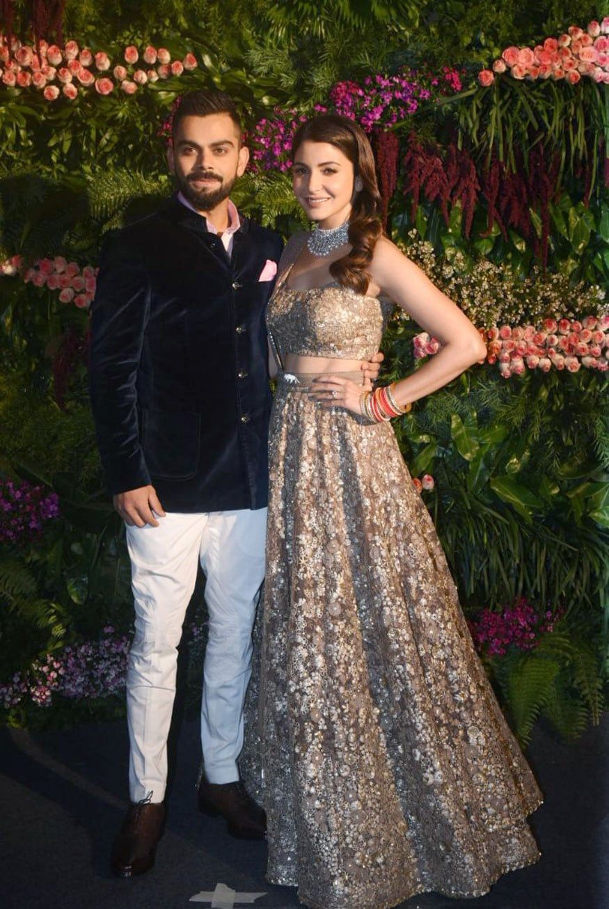 875x1306 Celebs at Virat Kohli & Anushka Sharma