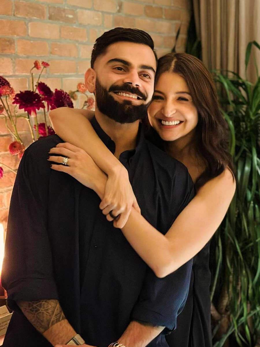 900x1200 VIRAL: Virat Kohli and Anushka Sharma's